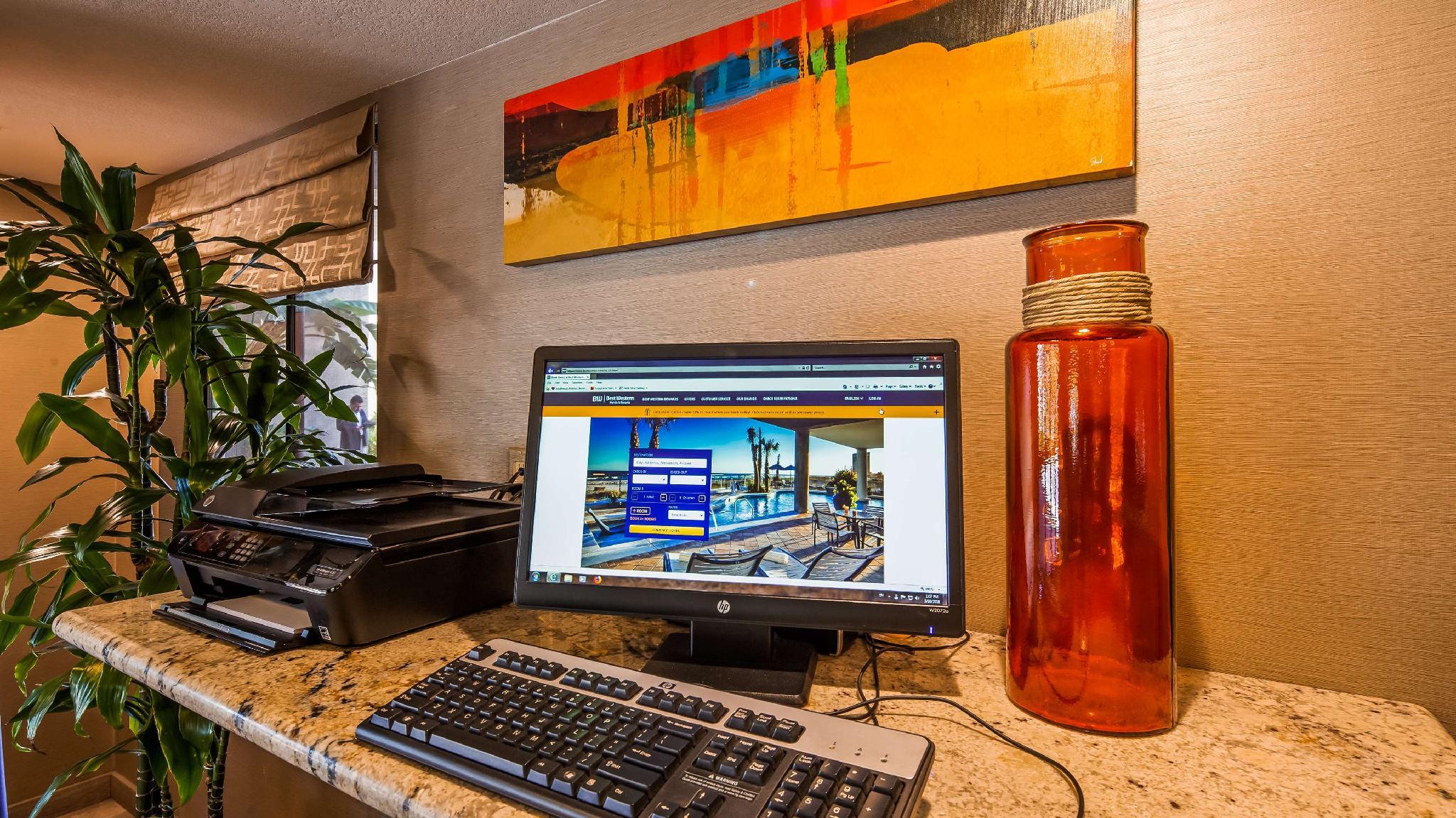 Trung tâm hội nghị