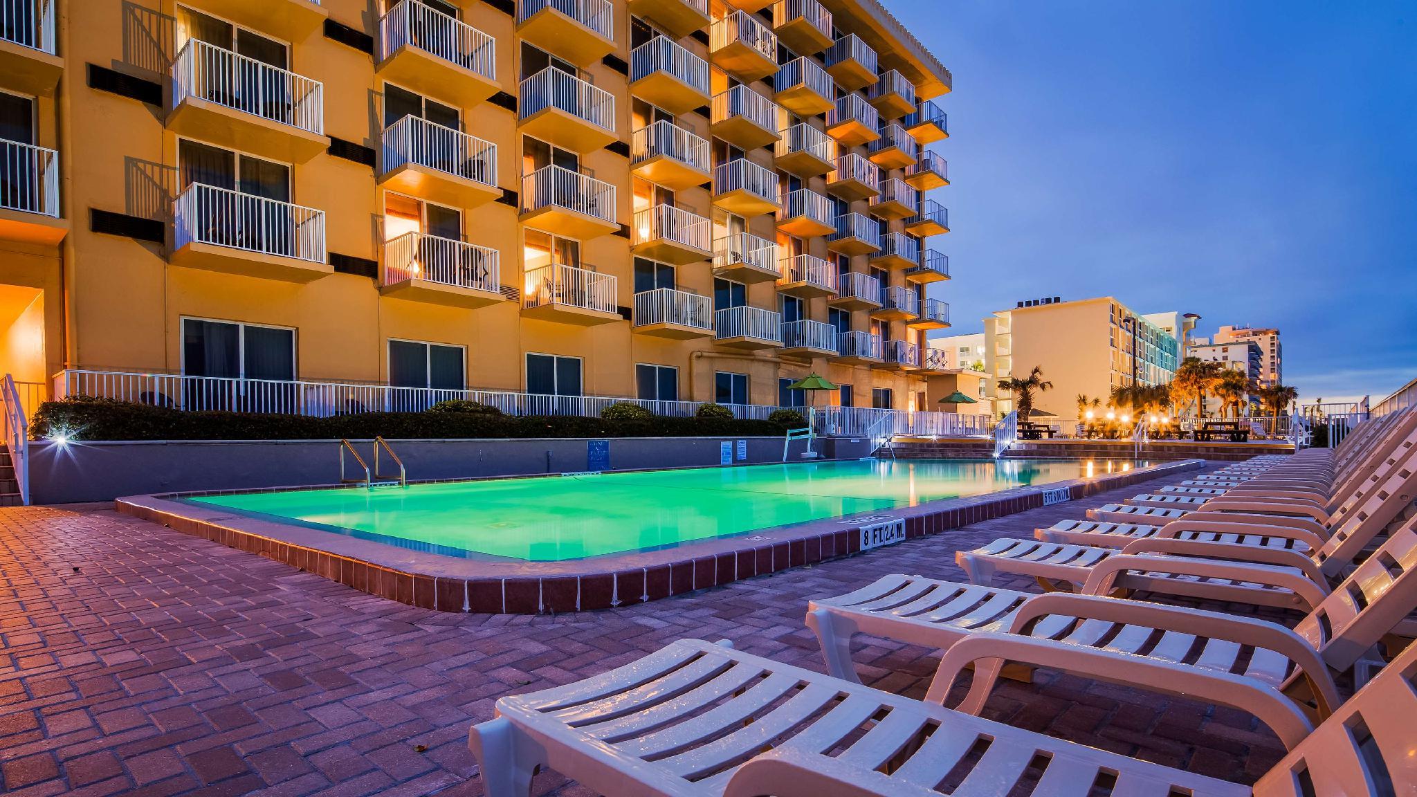 Ngoại cảnh khách sạn