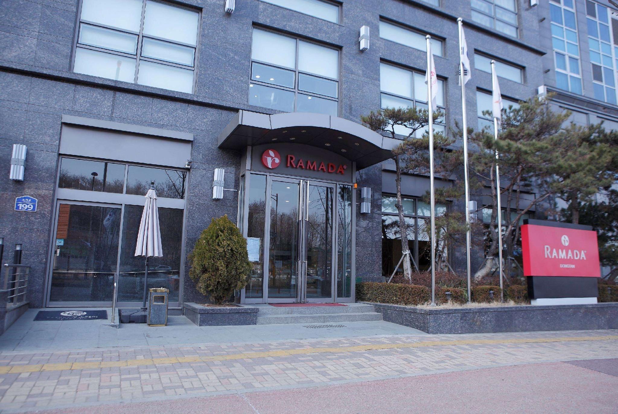 Ngoại cảnh khách sạn