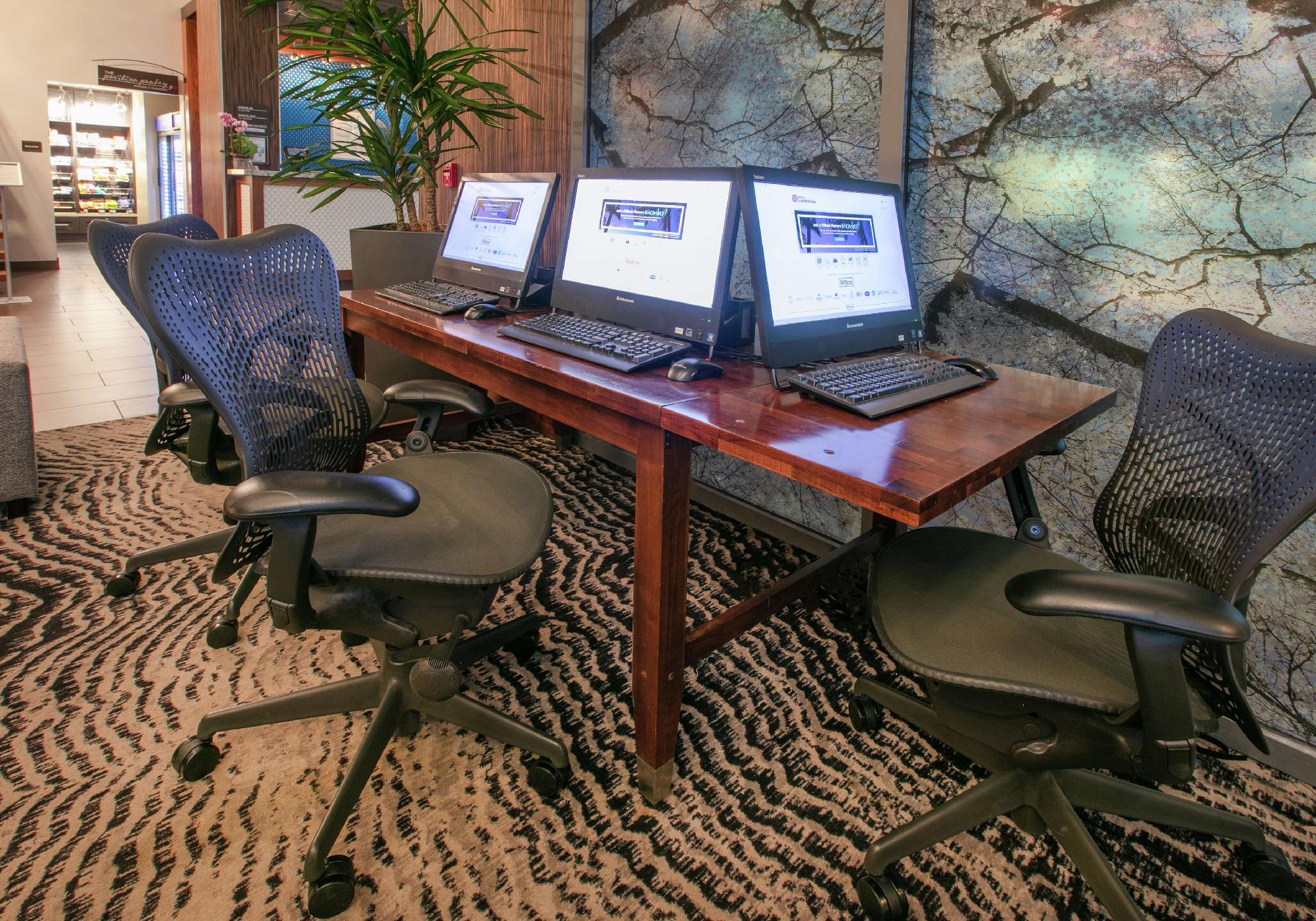 Trung tâm hội nghị