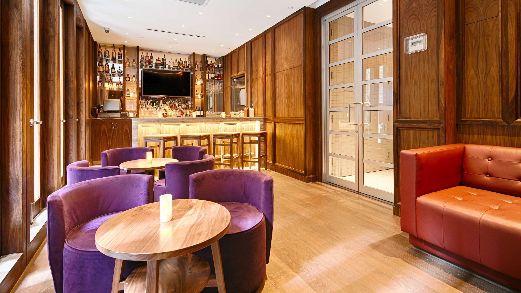 Quán bar