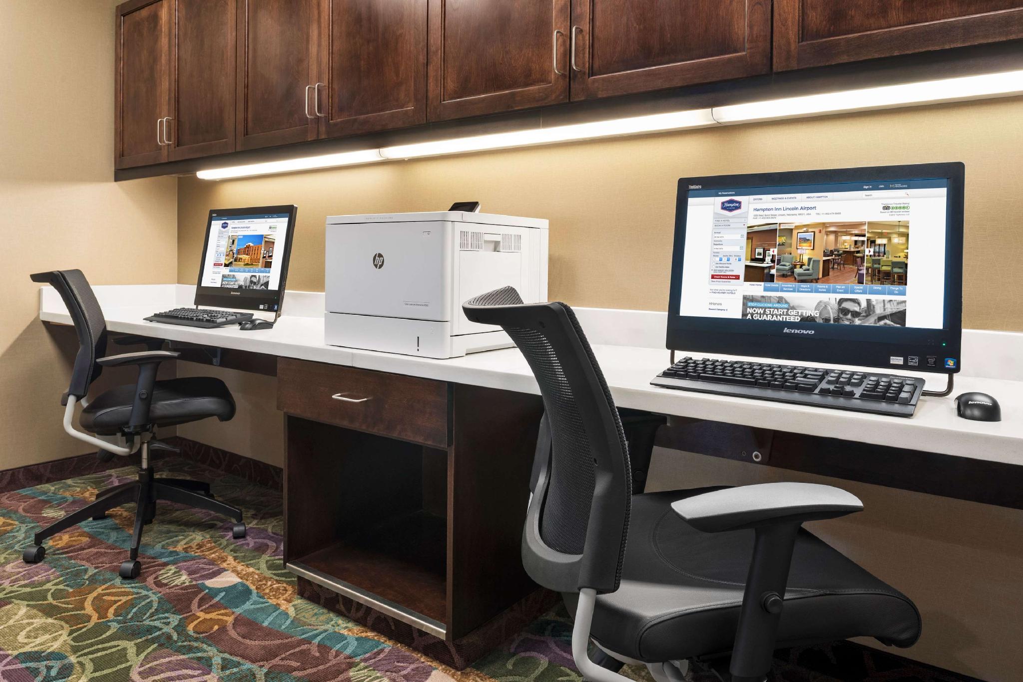 Trung tâm hội nghị