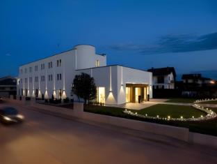 Ngoại cảnh khách sạn