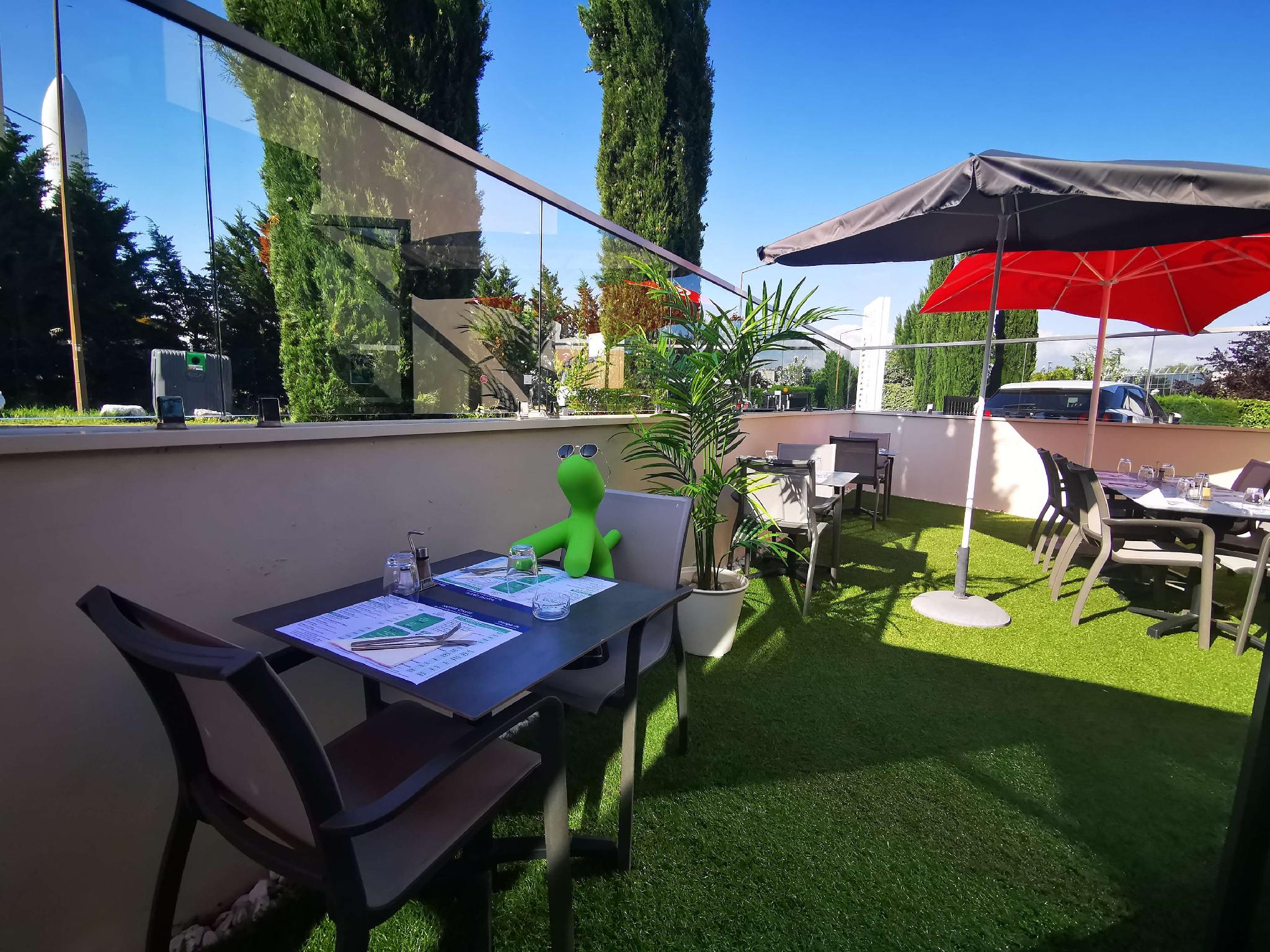 Ngoại cảnh khách sạn