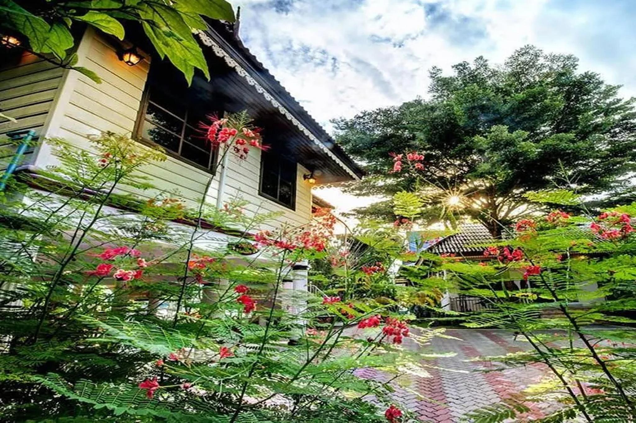 Ngoại cảnh khách sạn