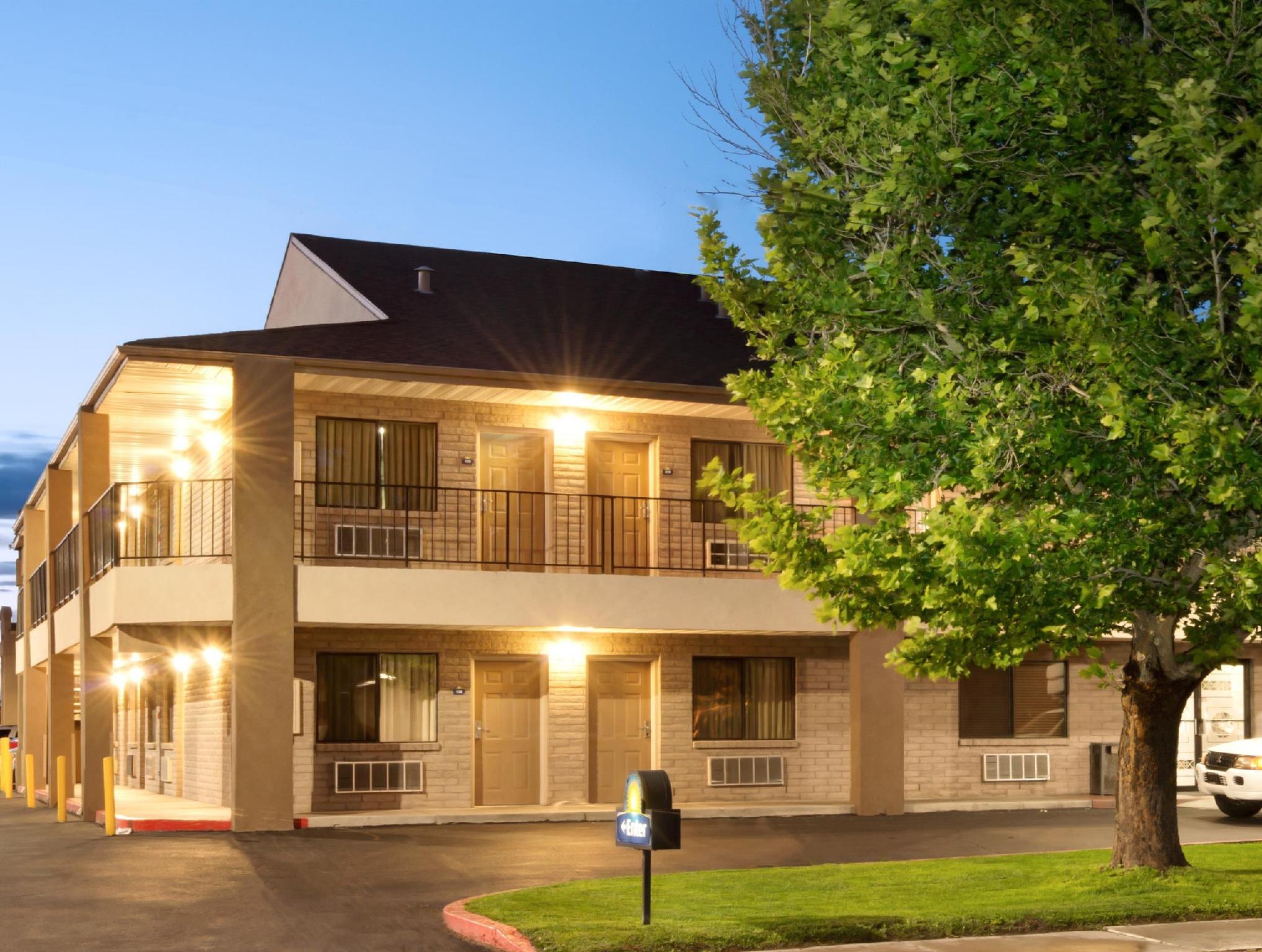 Ngoại cảnh khách sạn