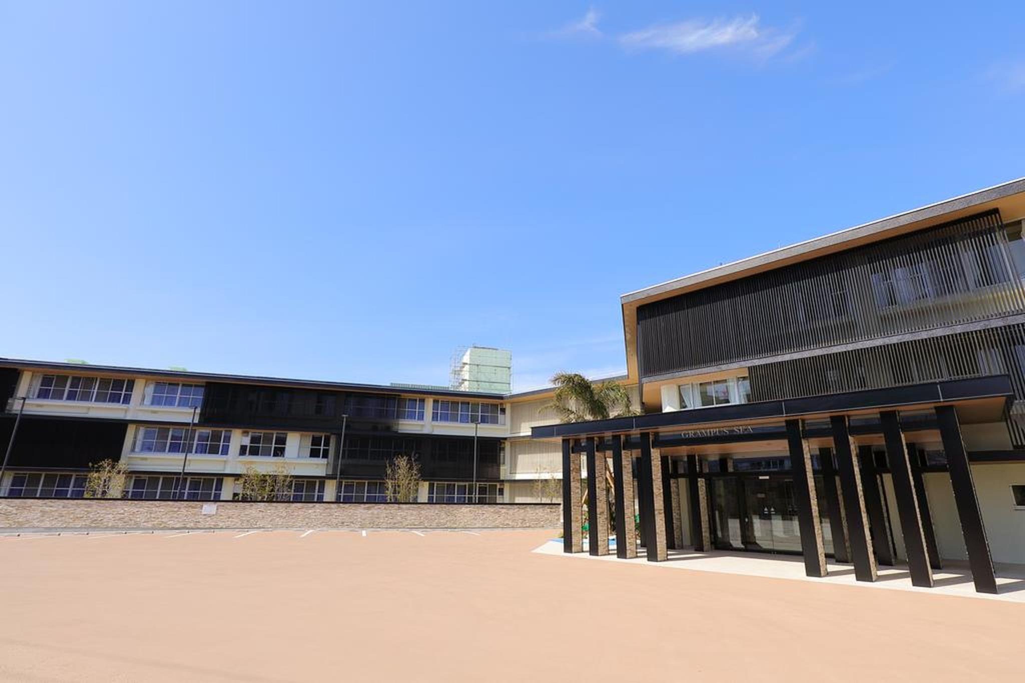 Ngoại cảnh khách sạn