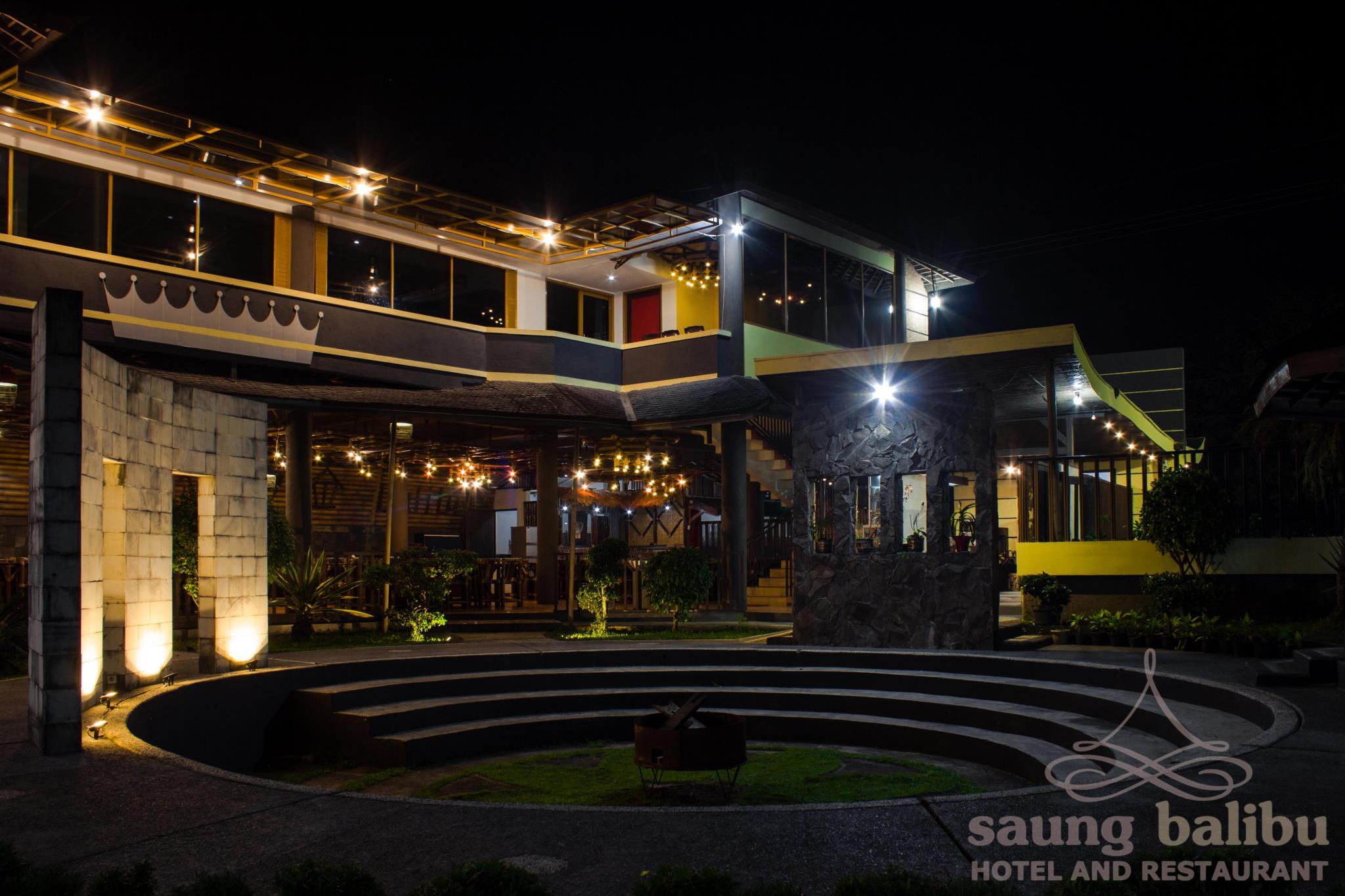 Ngoại cảnh khách sạn