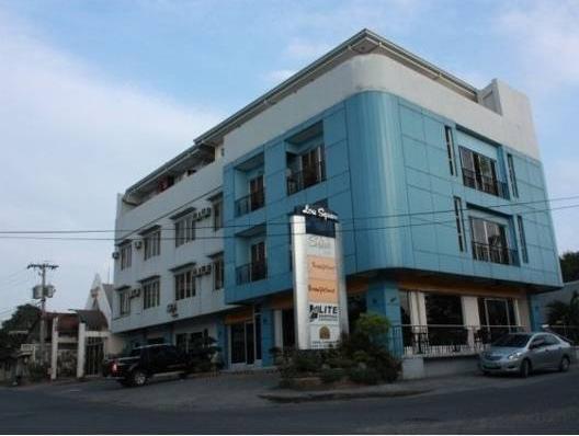 Ngoại cảnh khách sạn