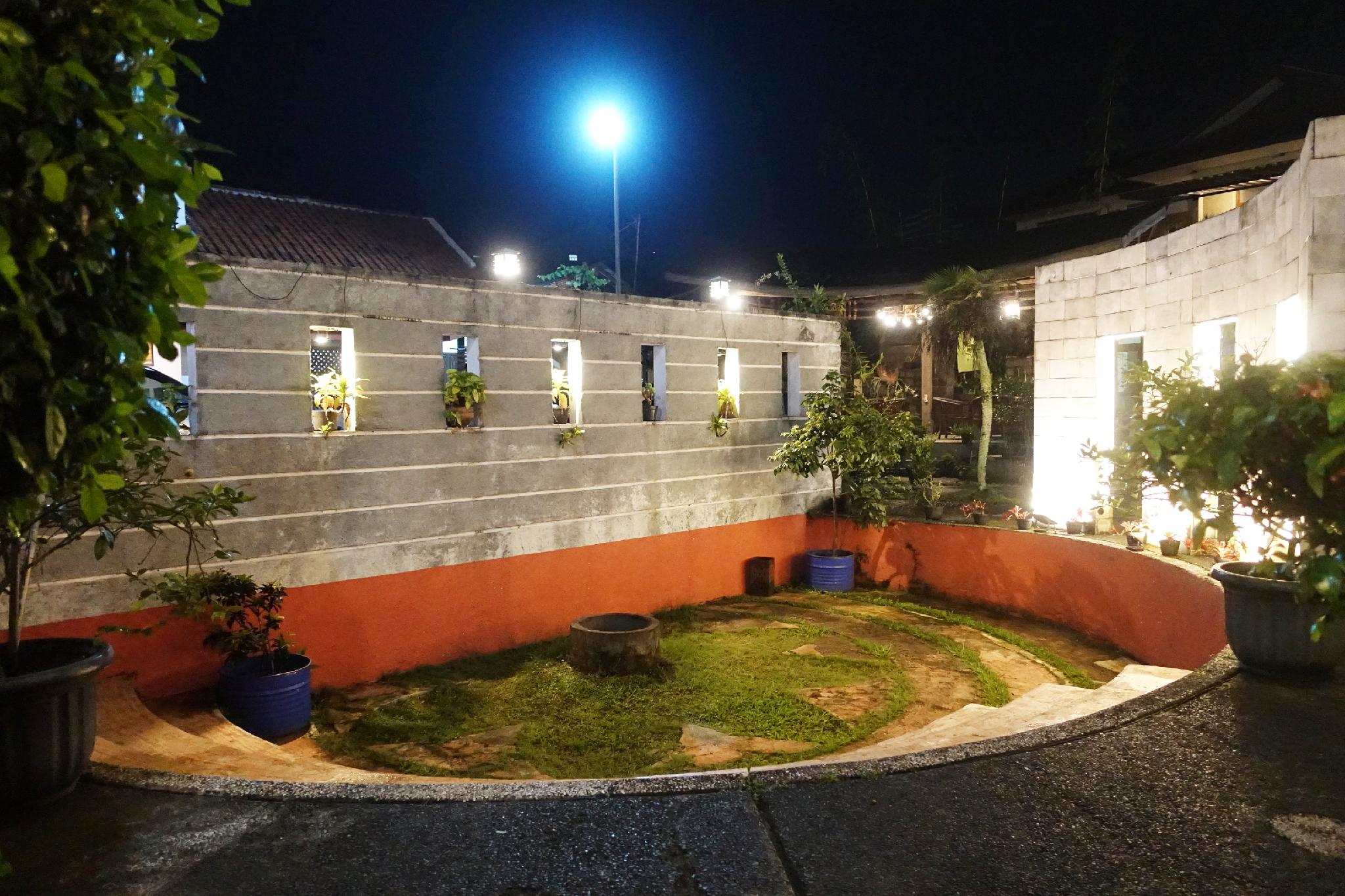 Ngoại cảnh khách sạn