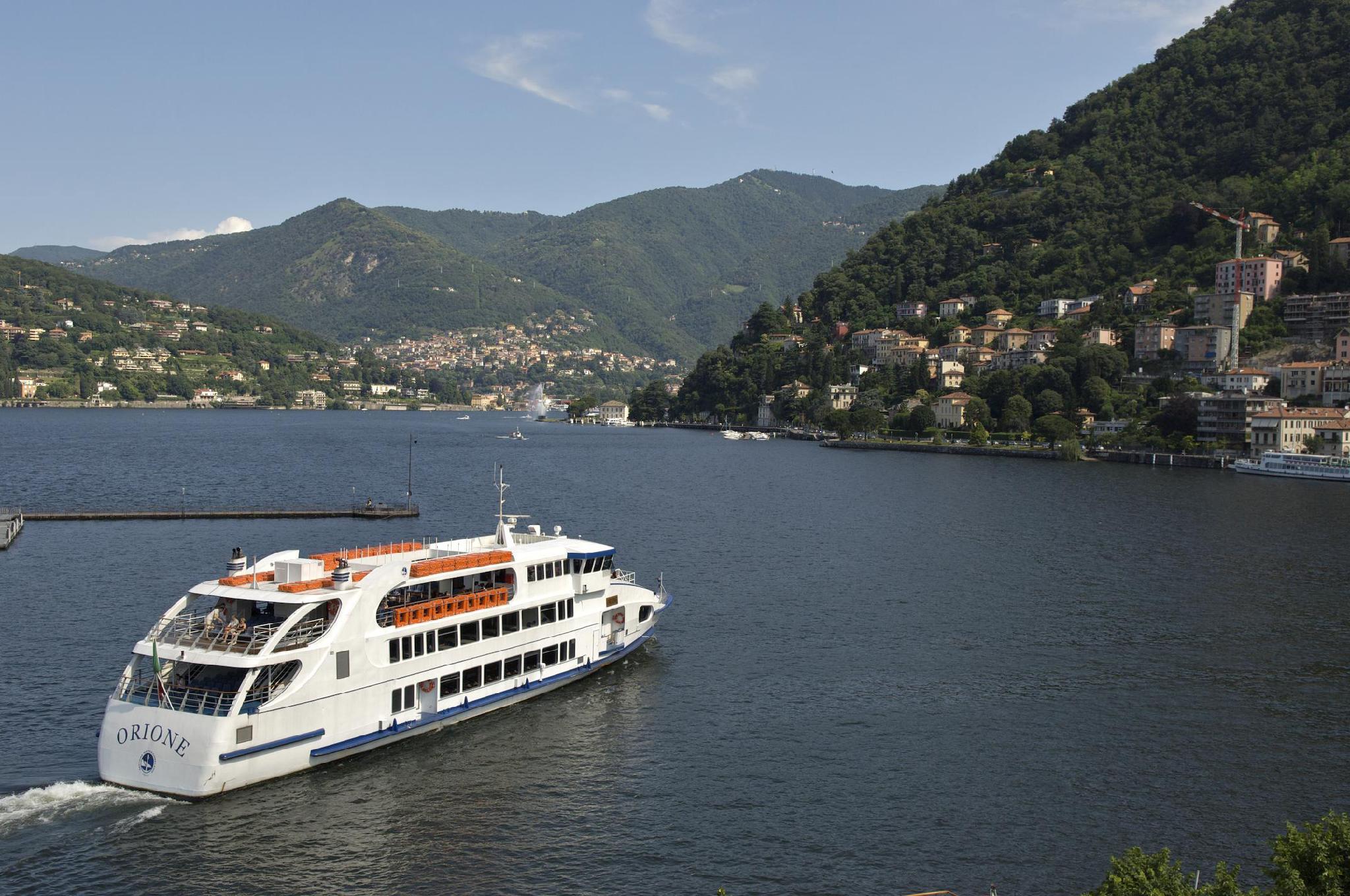 Nơi tham quan gần đây