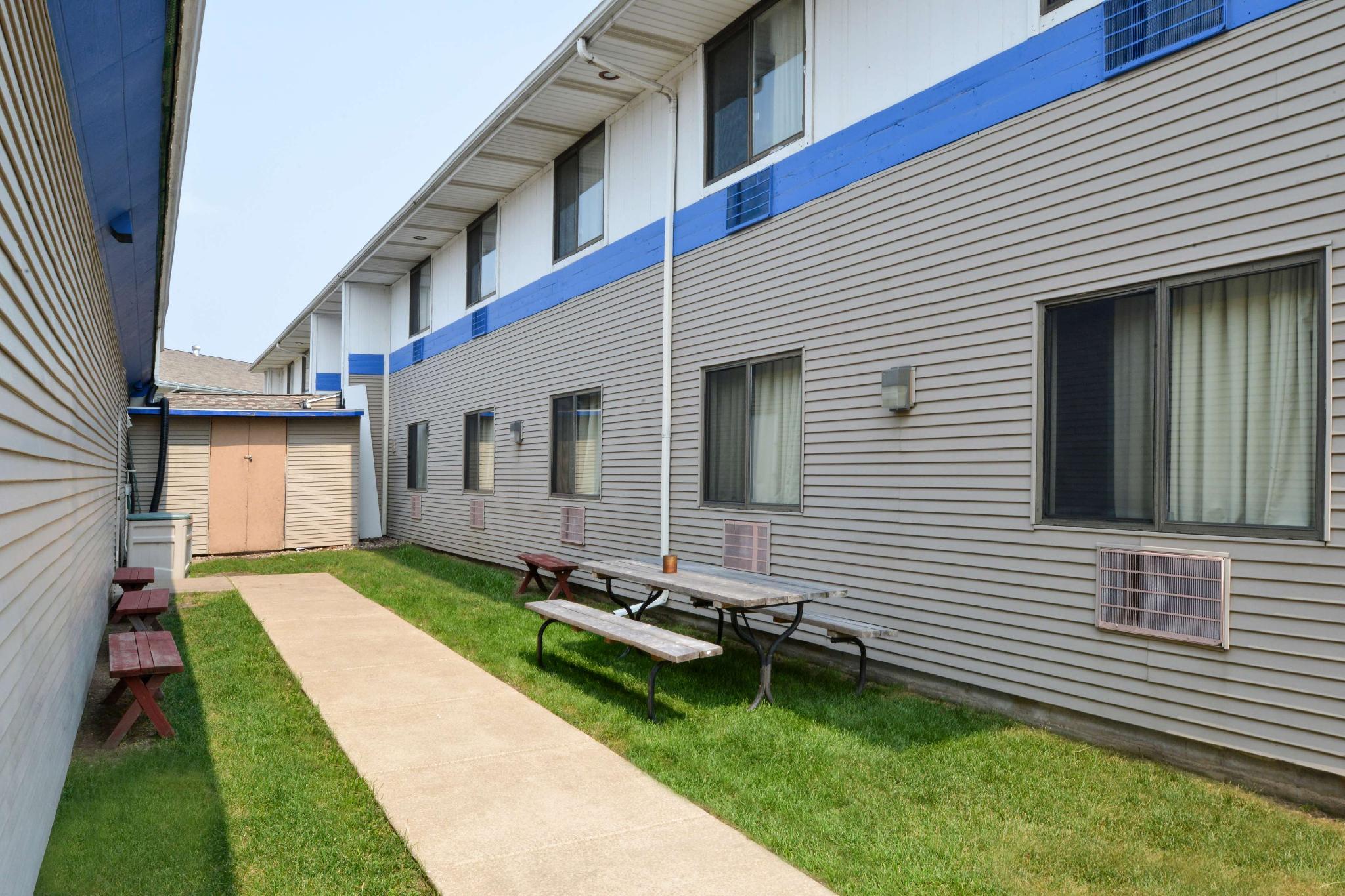 Ngoại cảnh khách sạn