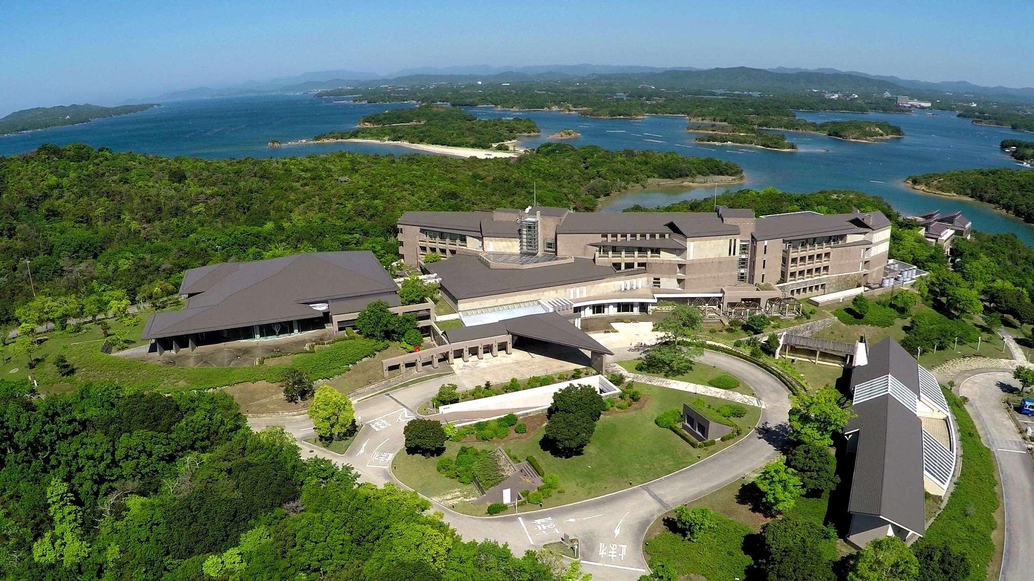 Ngoại cảnh khách sạn