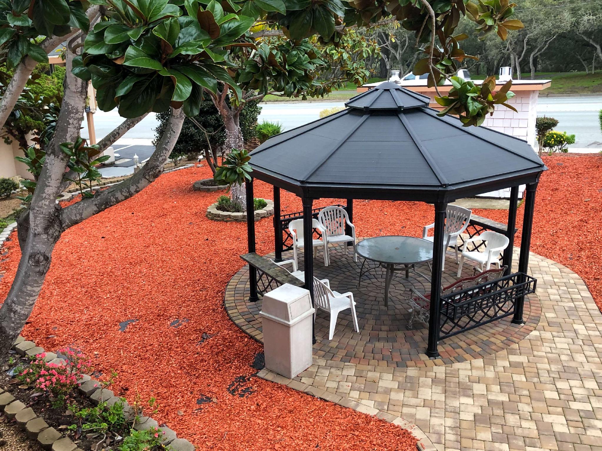 Ngoại cảnh khách sạn