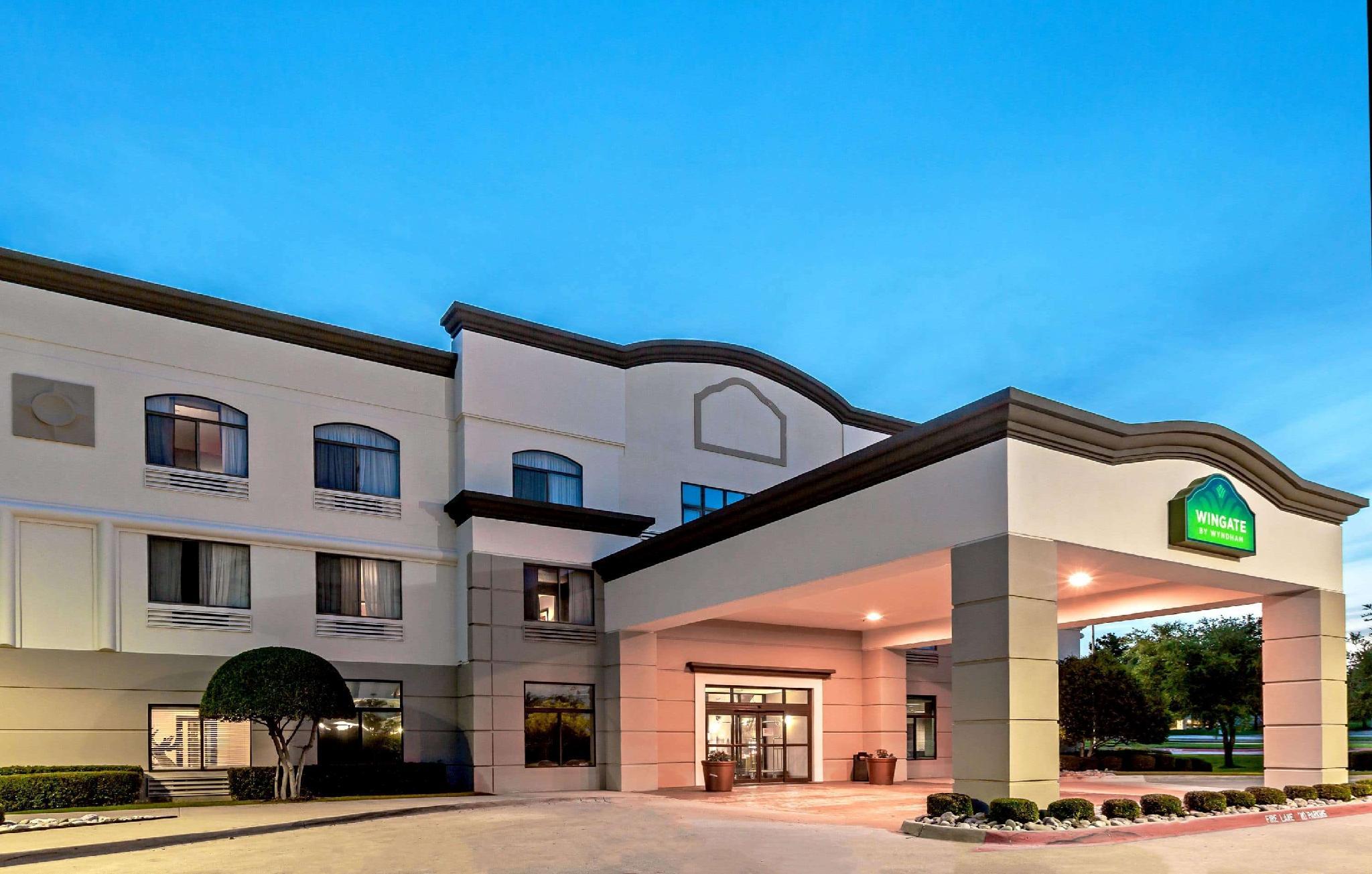 Ngoại cảnh khách sạn