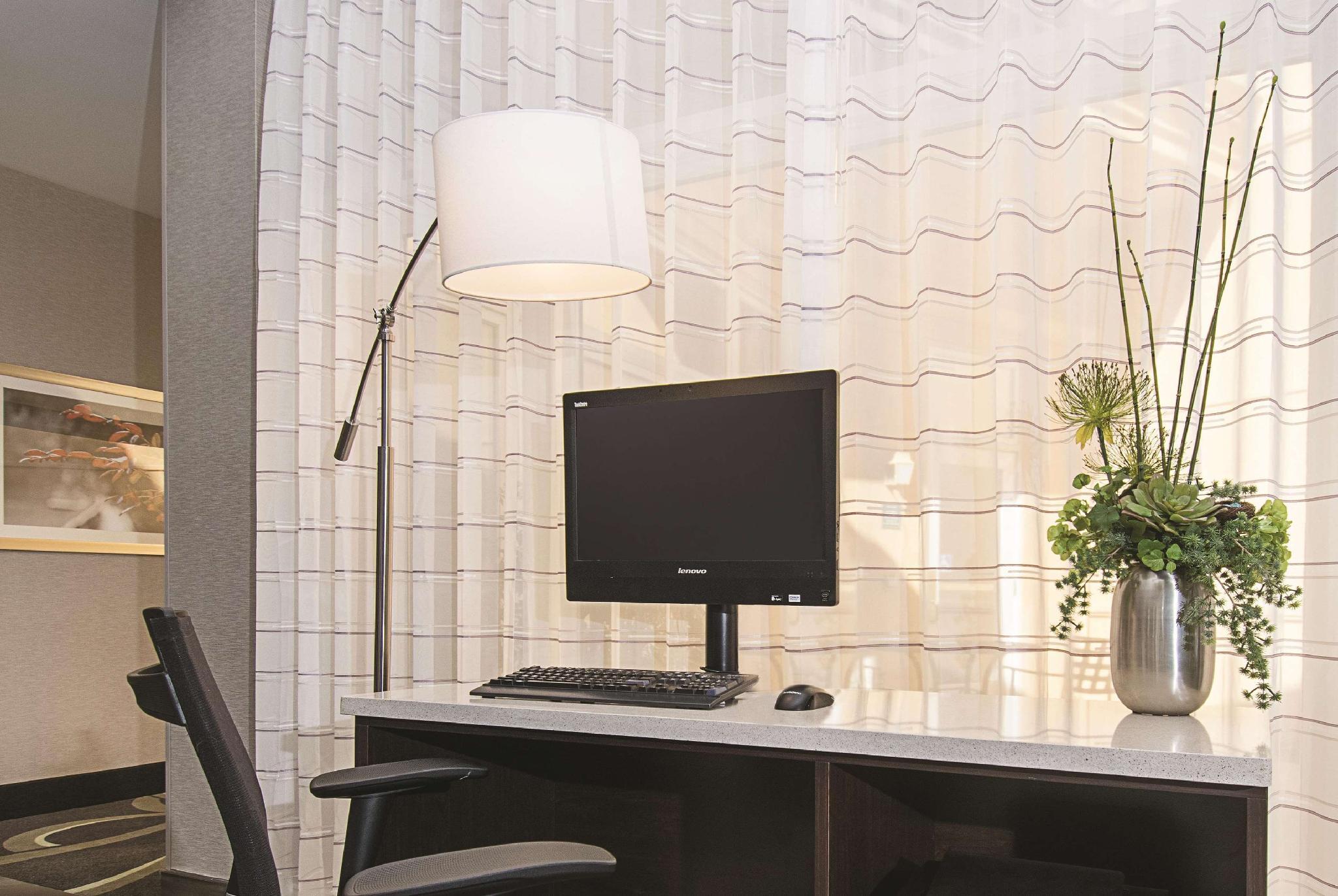 Trung tâm hội nghị