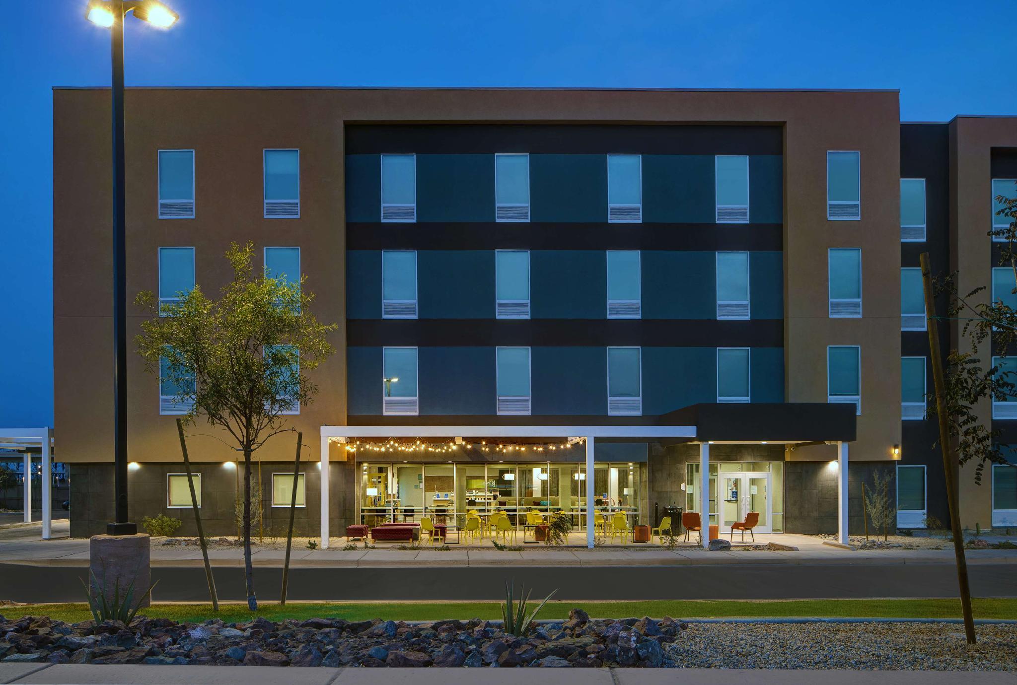 Ngoại cảnh khách sạn