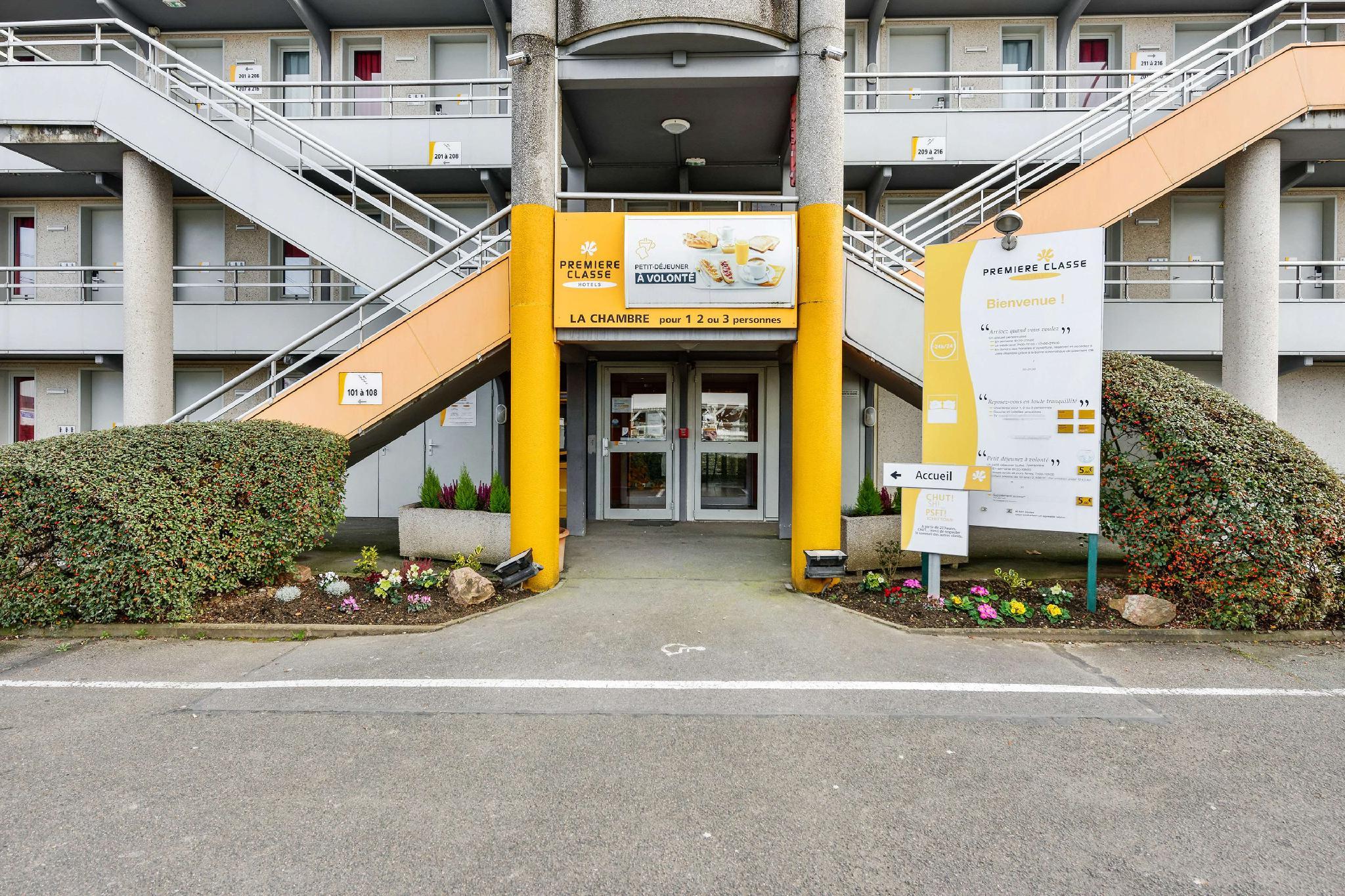 Ngoại cảnh khách sạn