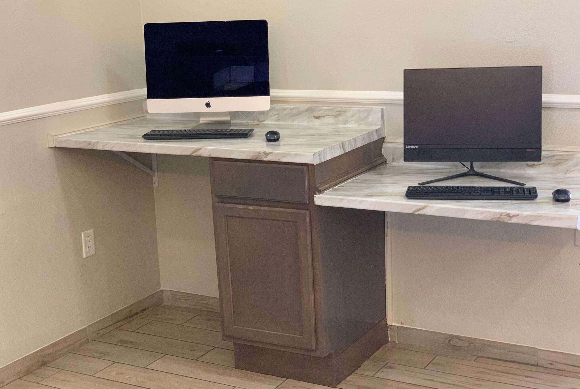 Trung tâm hội nghị