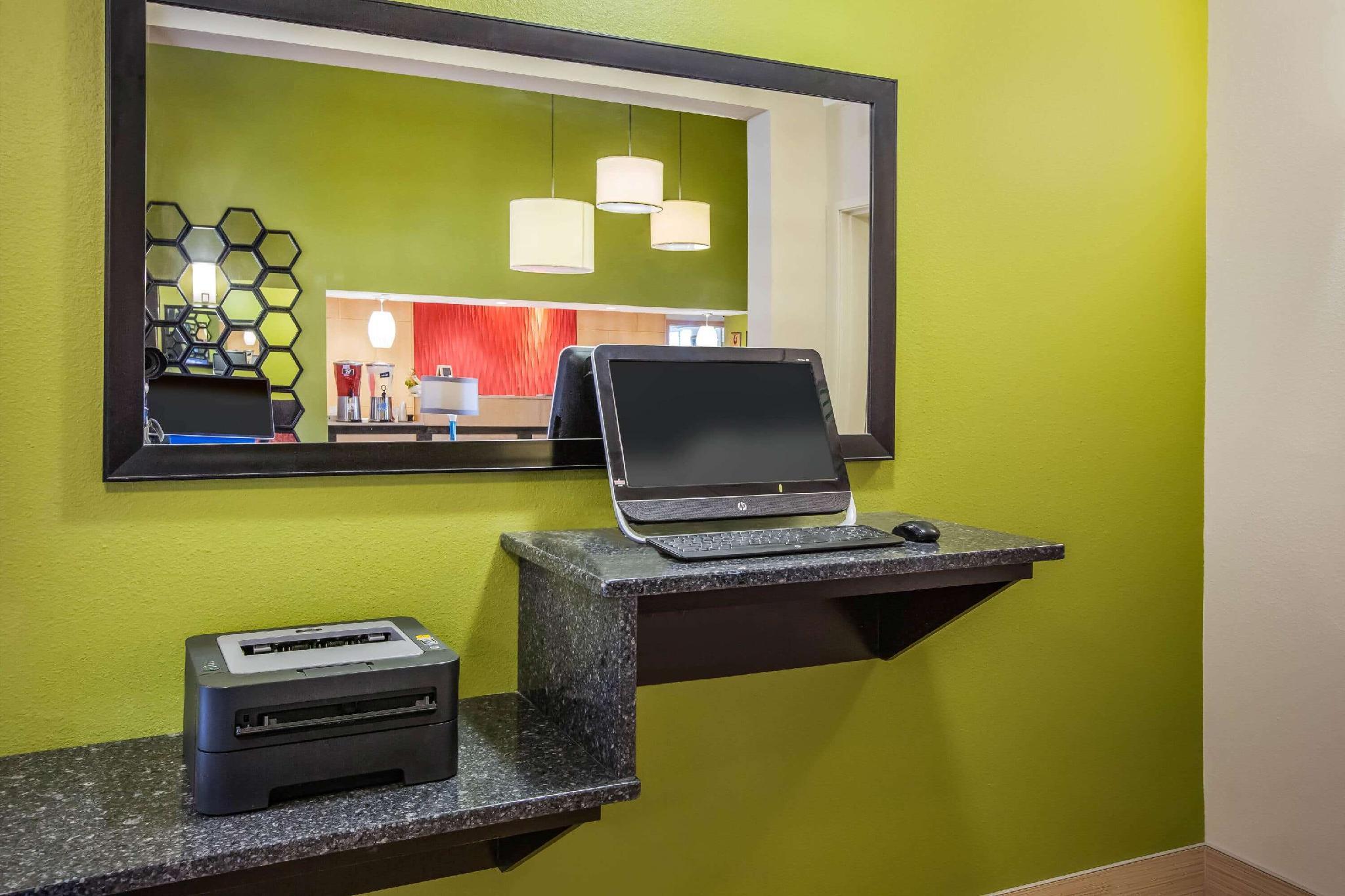 Trung tâm hội nghị