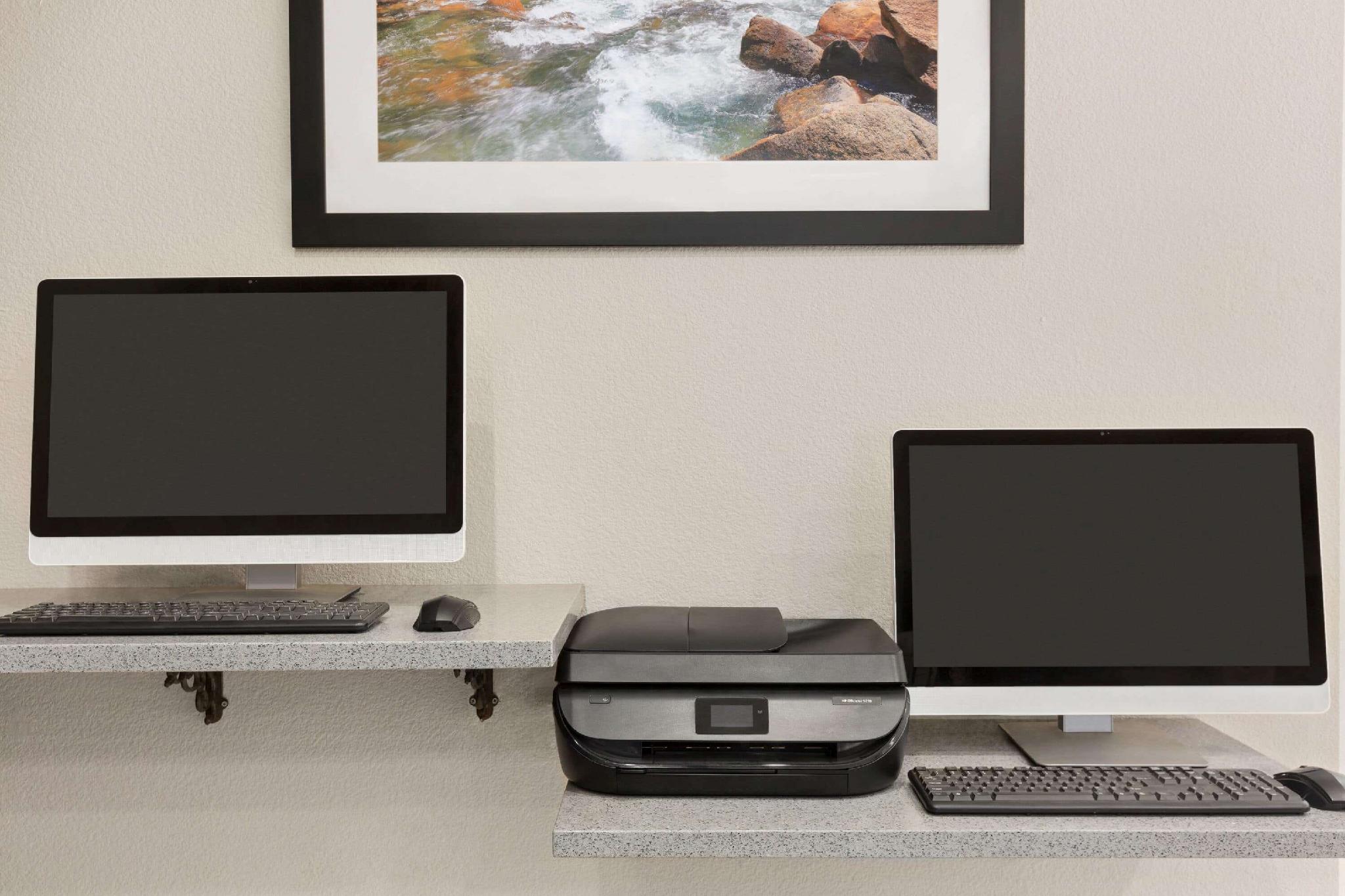 Trung tâm hội nghị