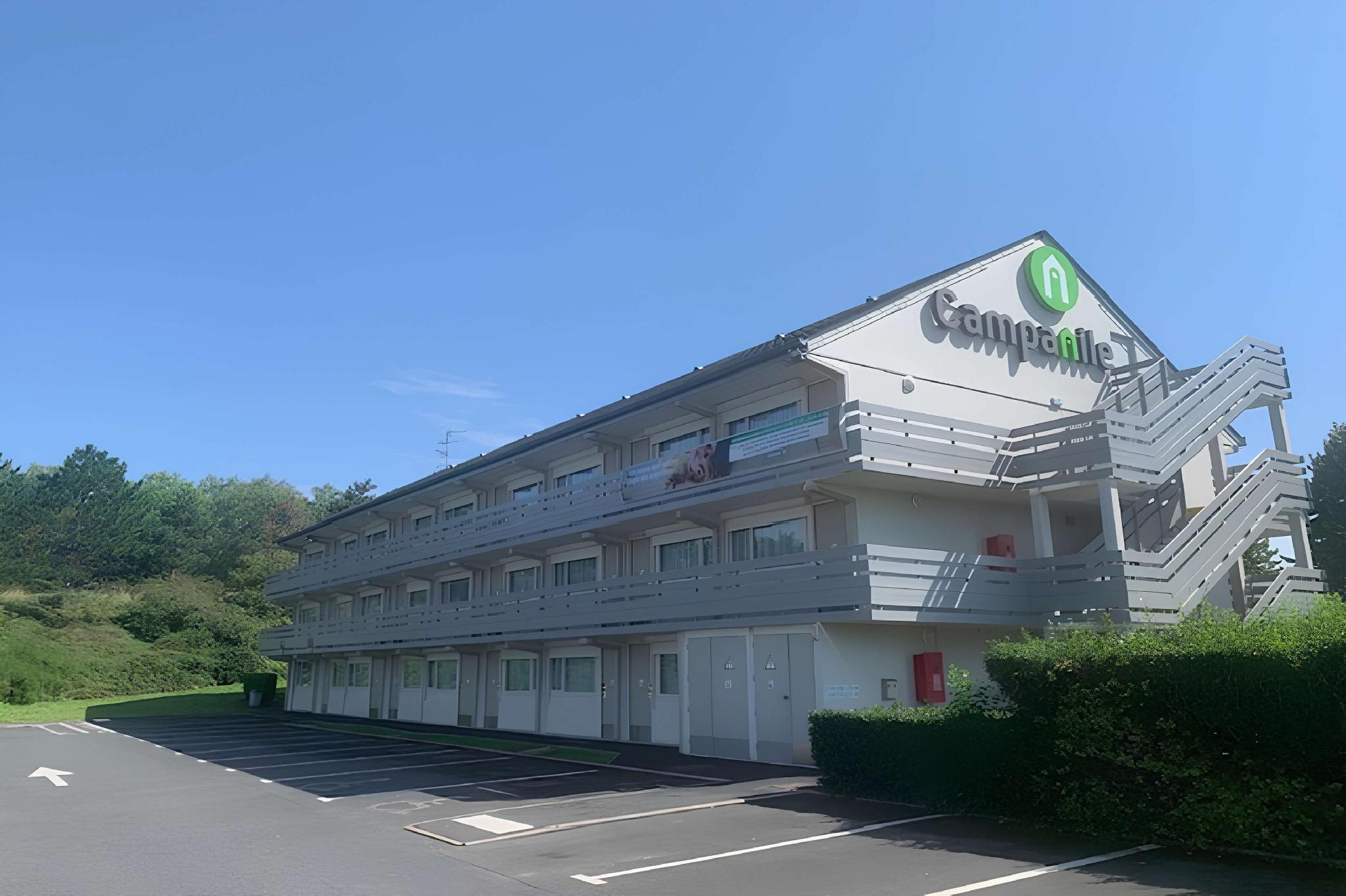 Ngoại cảnh khách sạn