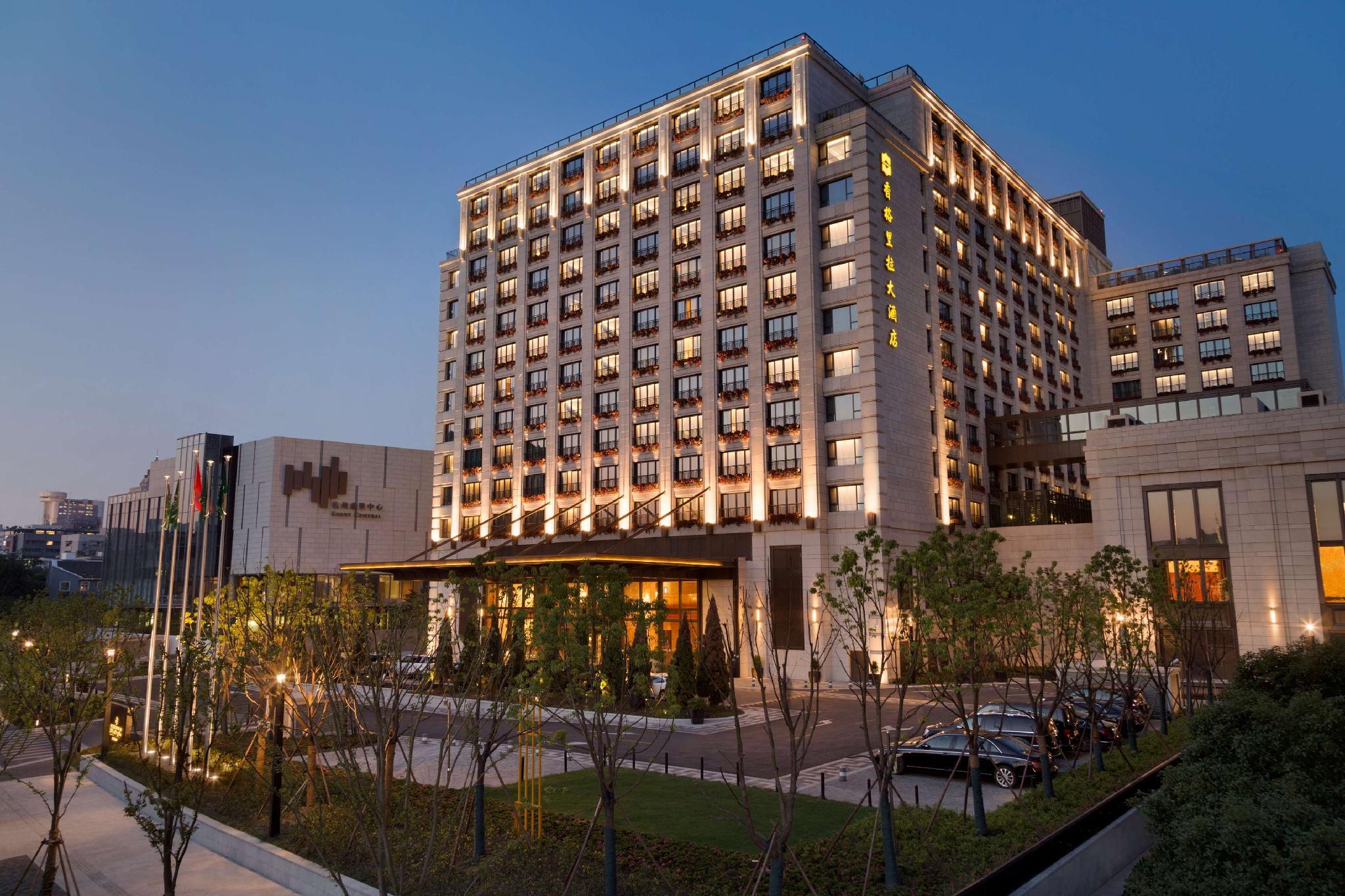 Ngoại cảnh khách sạn