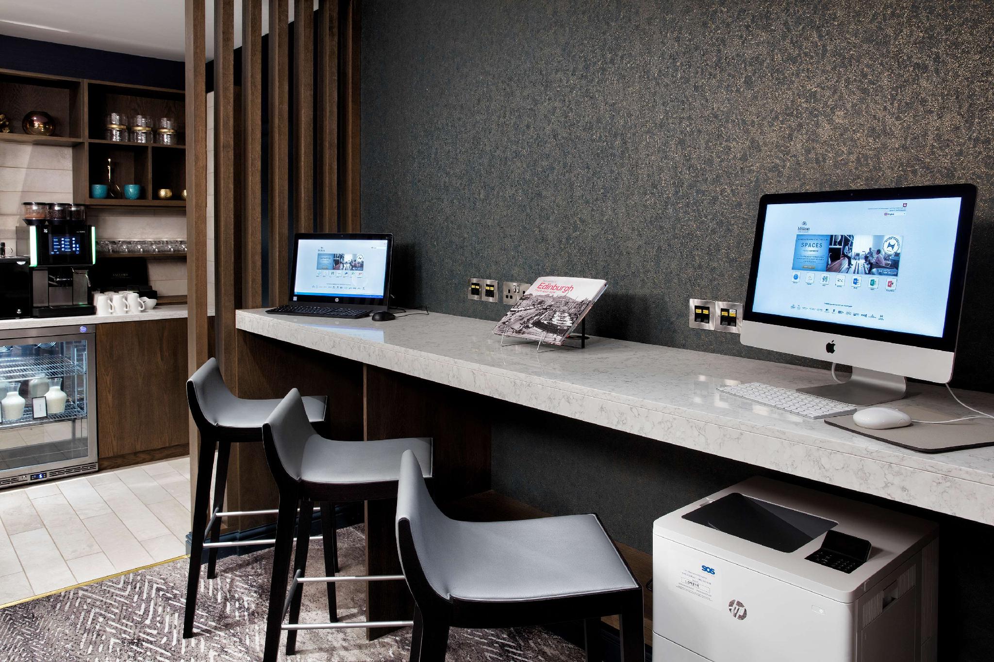 Trung tâm hội nghị