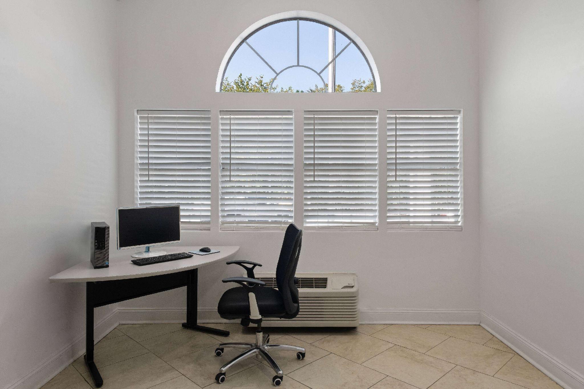 Trung tâm hội nghị