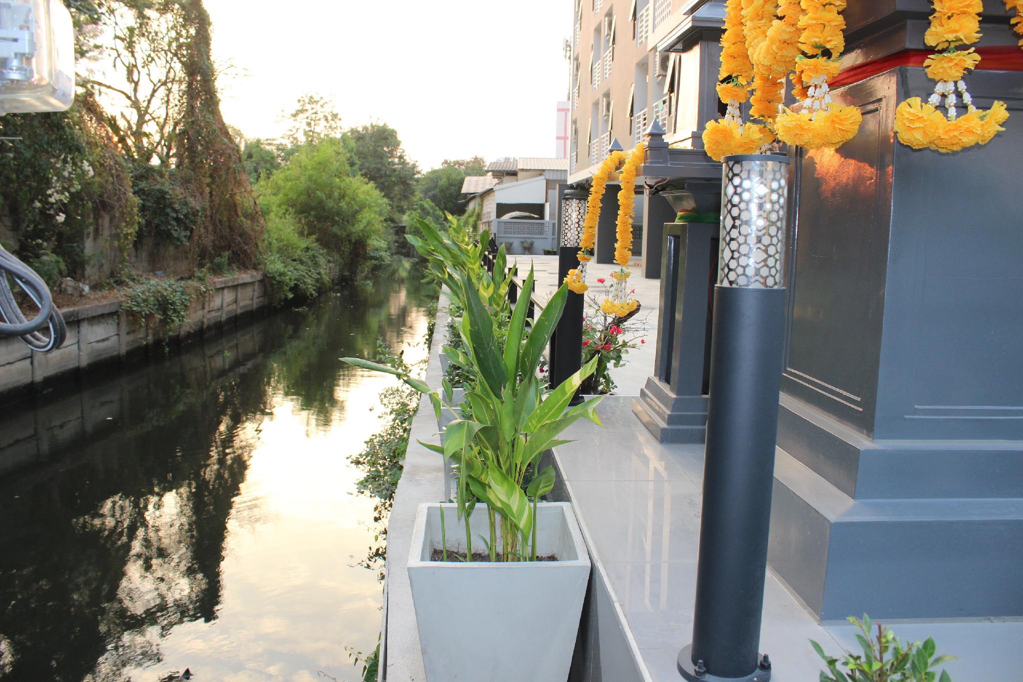 Ngoại cảnh khách sạn