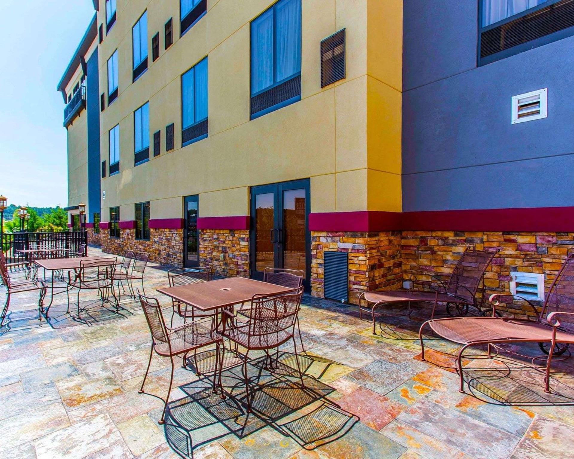 Ngoại cảnh khách sạn