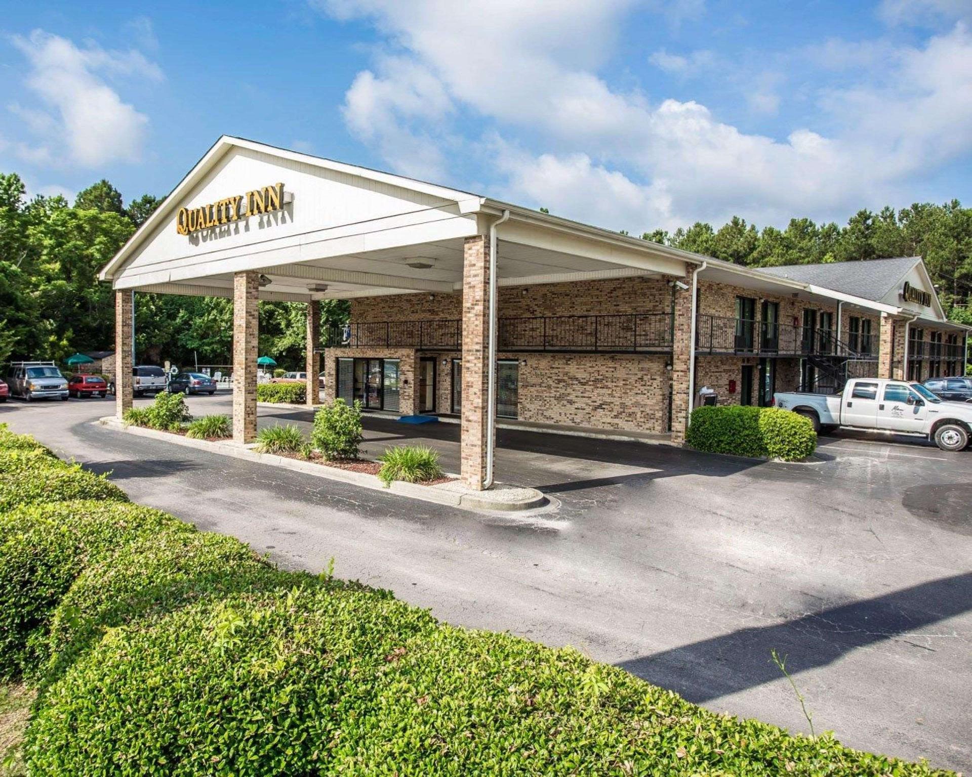 Ngoại cảnh khách sạn