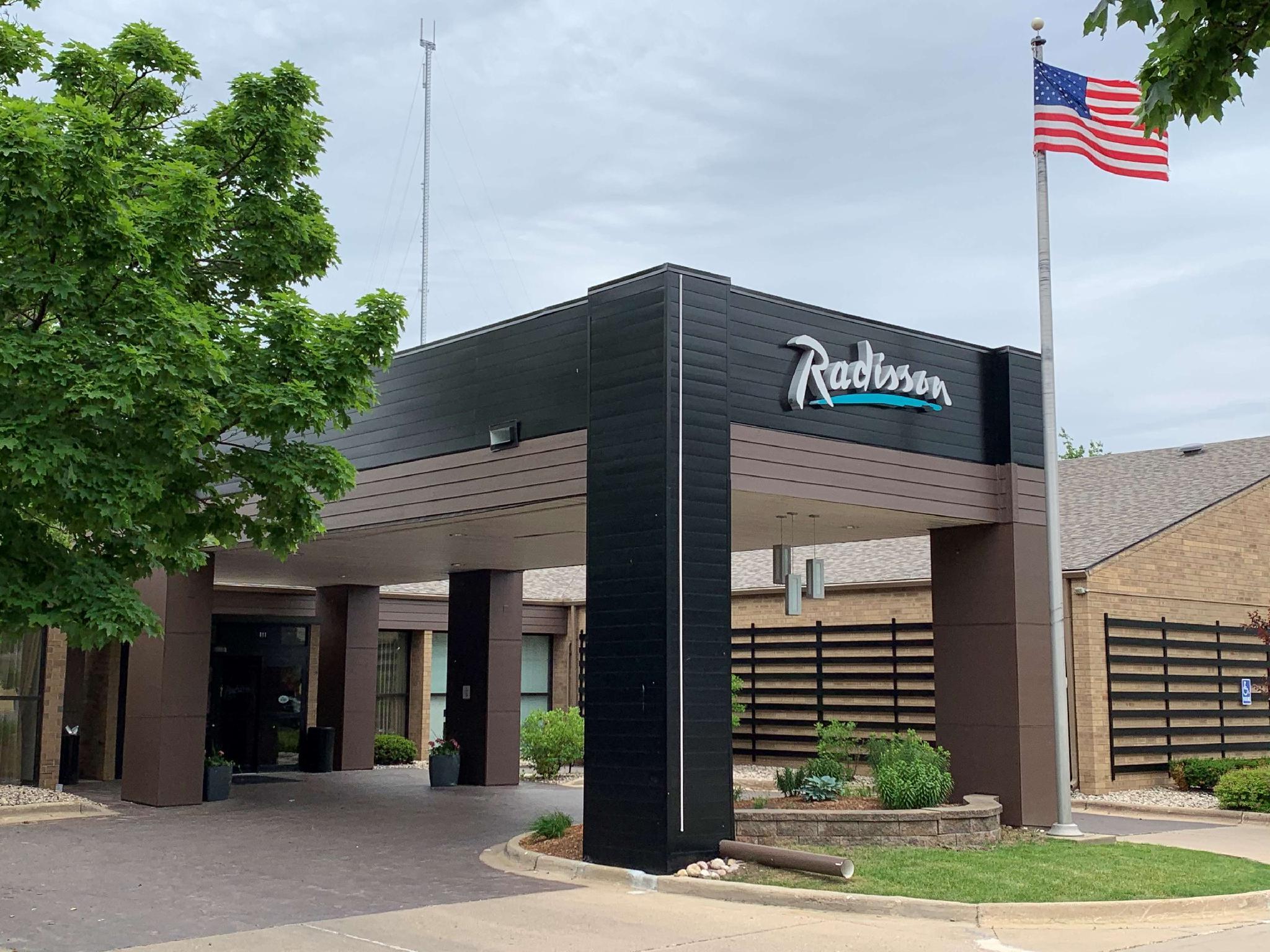 Ngoại cảnh khách sạn