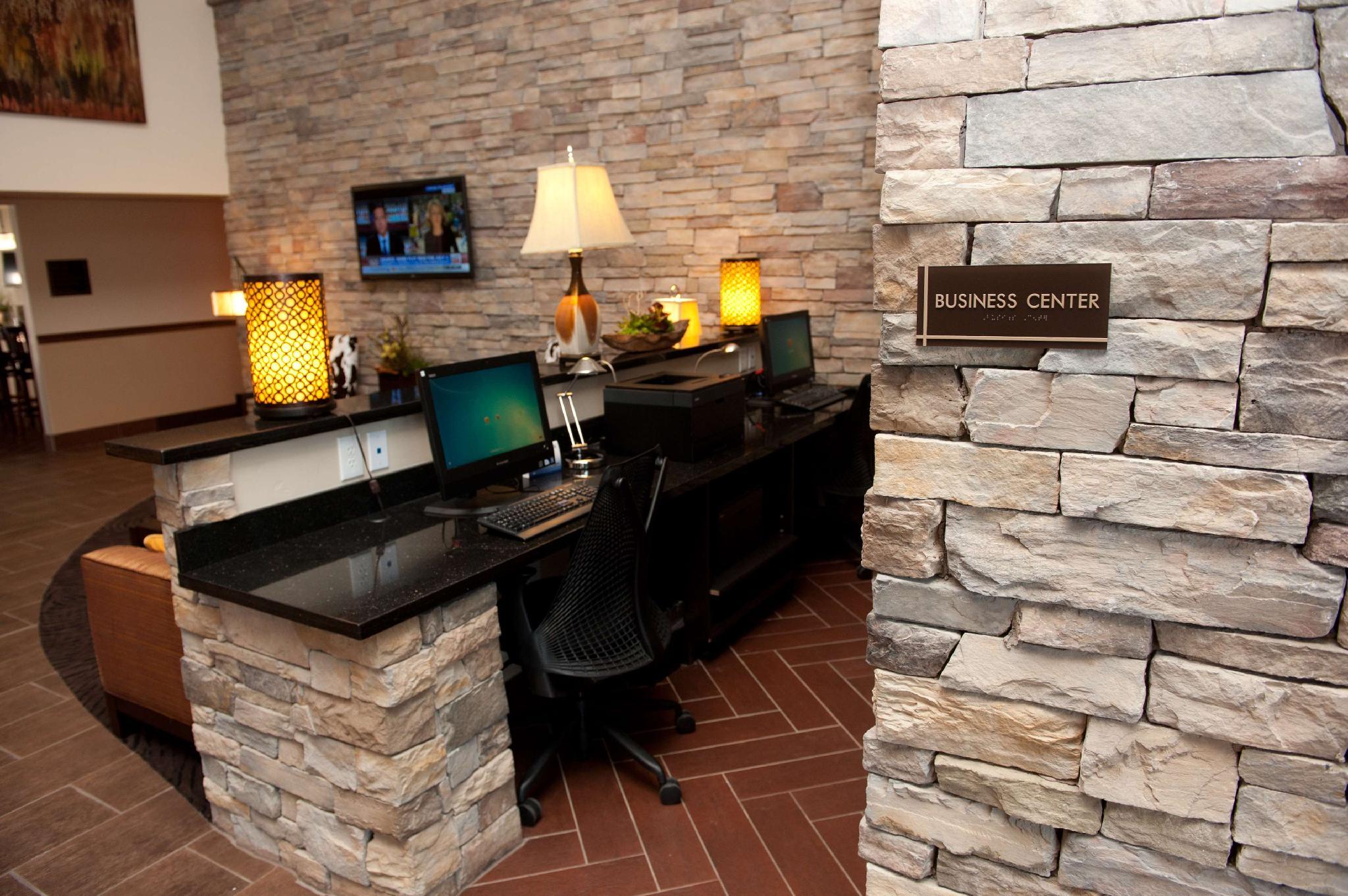 Trung tâm hội nghị