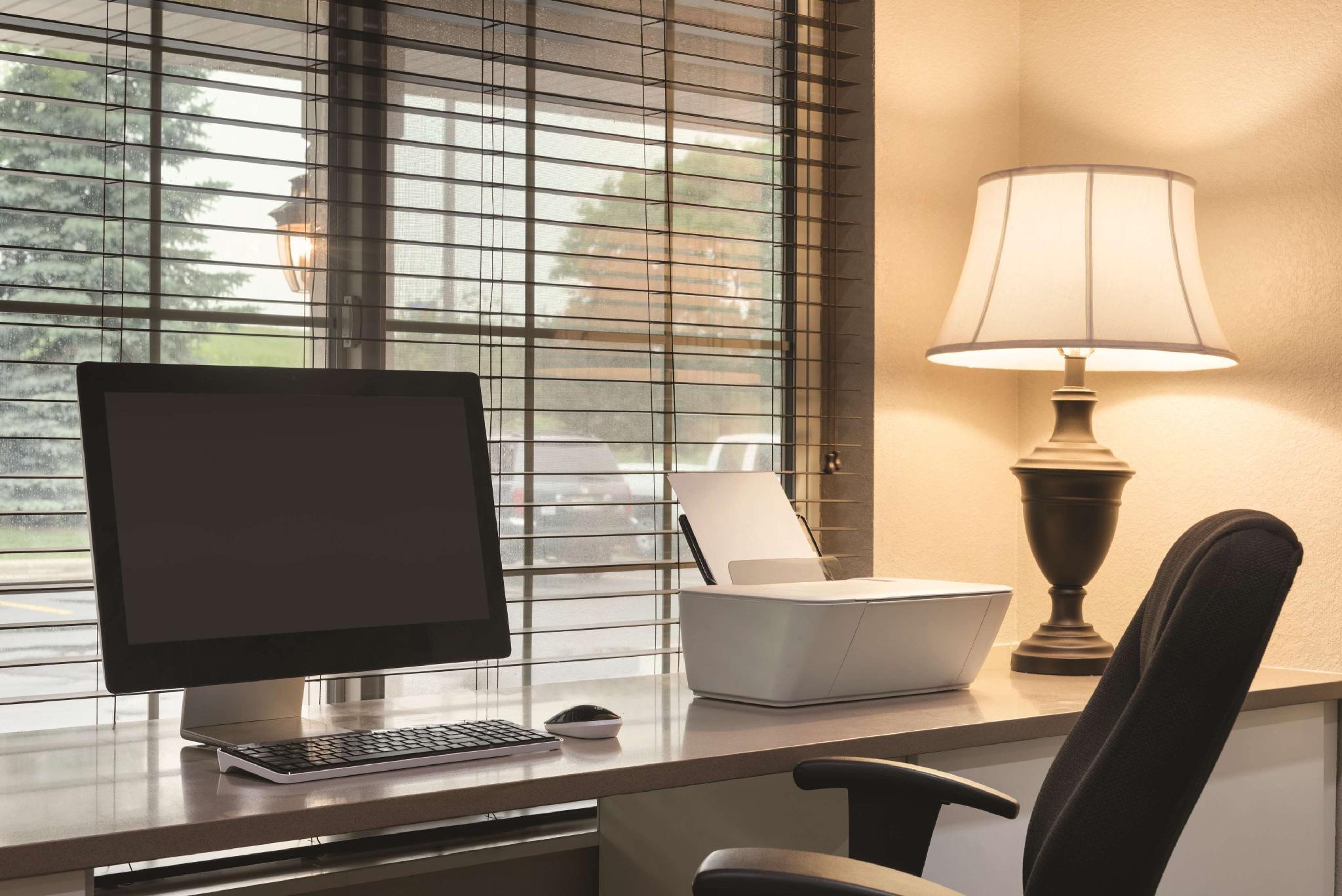 Trung tâm hội nghị