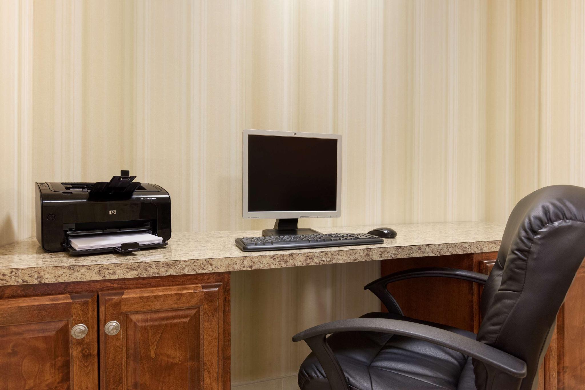 Trung tâm hội nghị