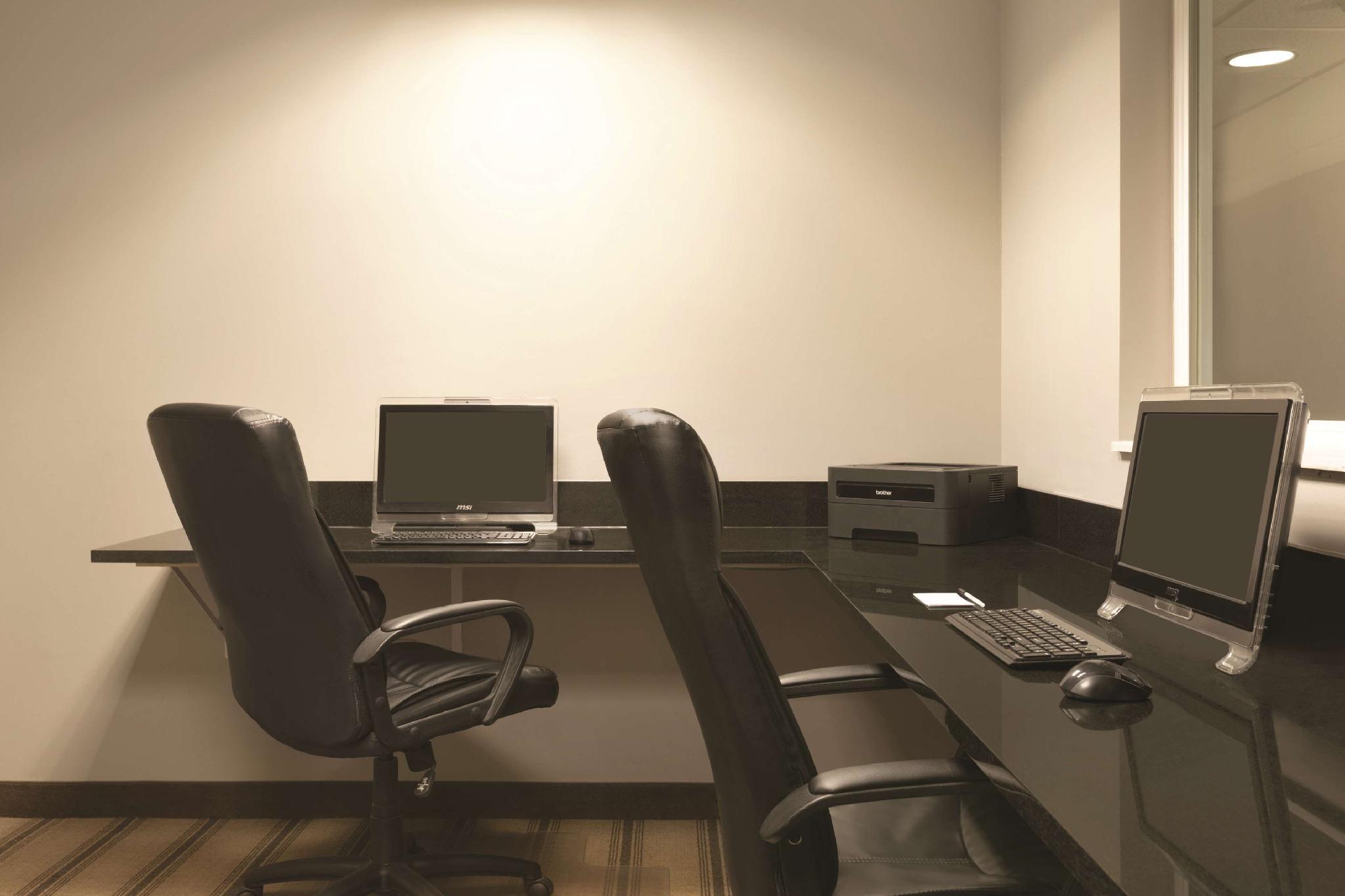 Trung tâm hội nghị