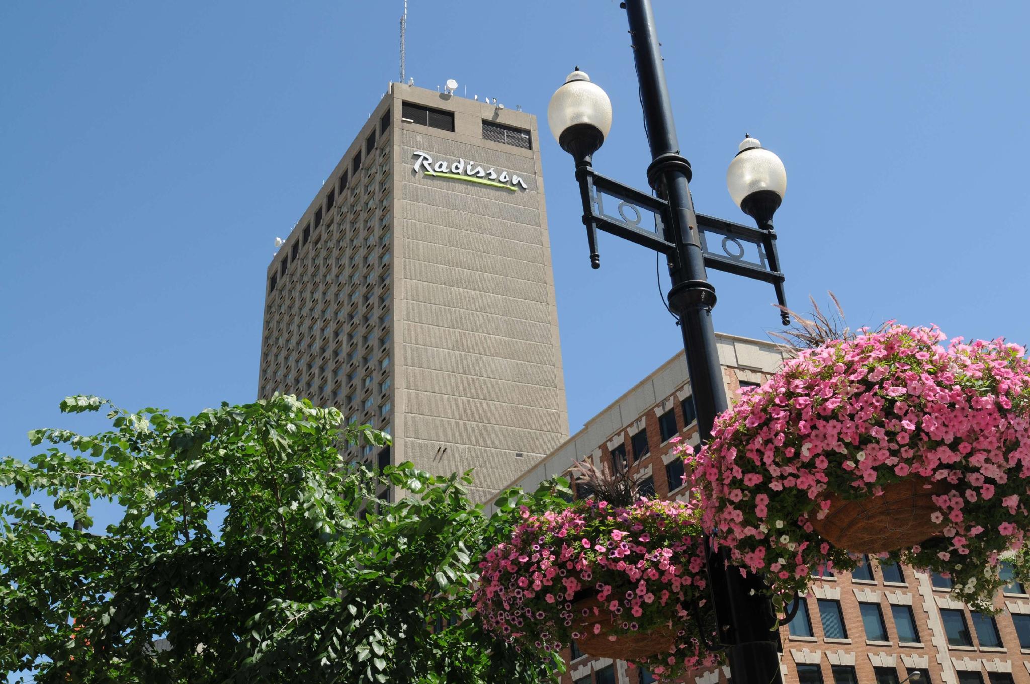 Ngoại cảnh khách sạn