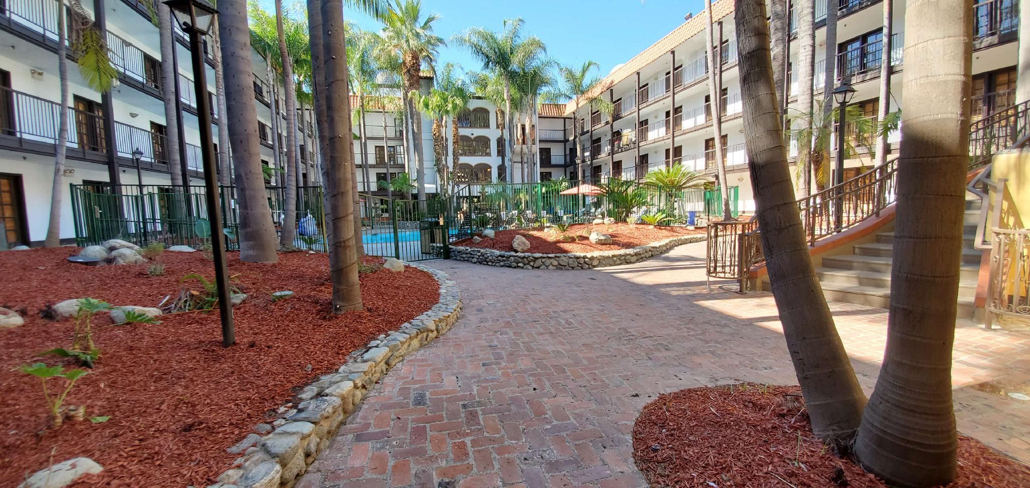 Ngoại cảnh khách sạn