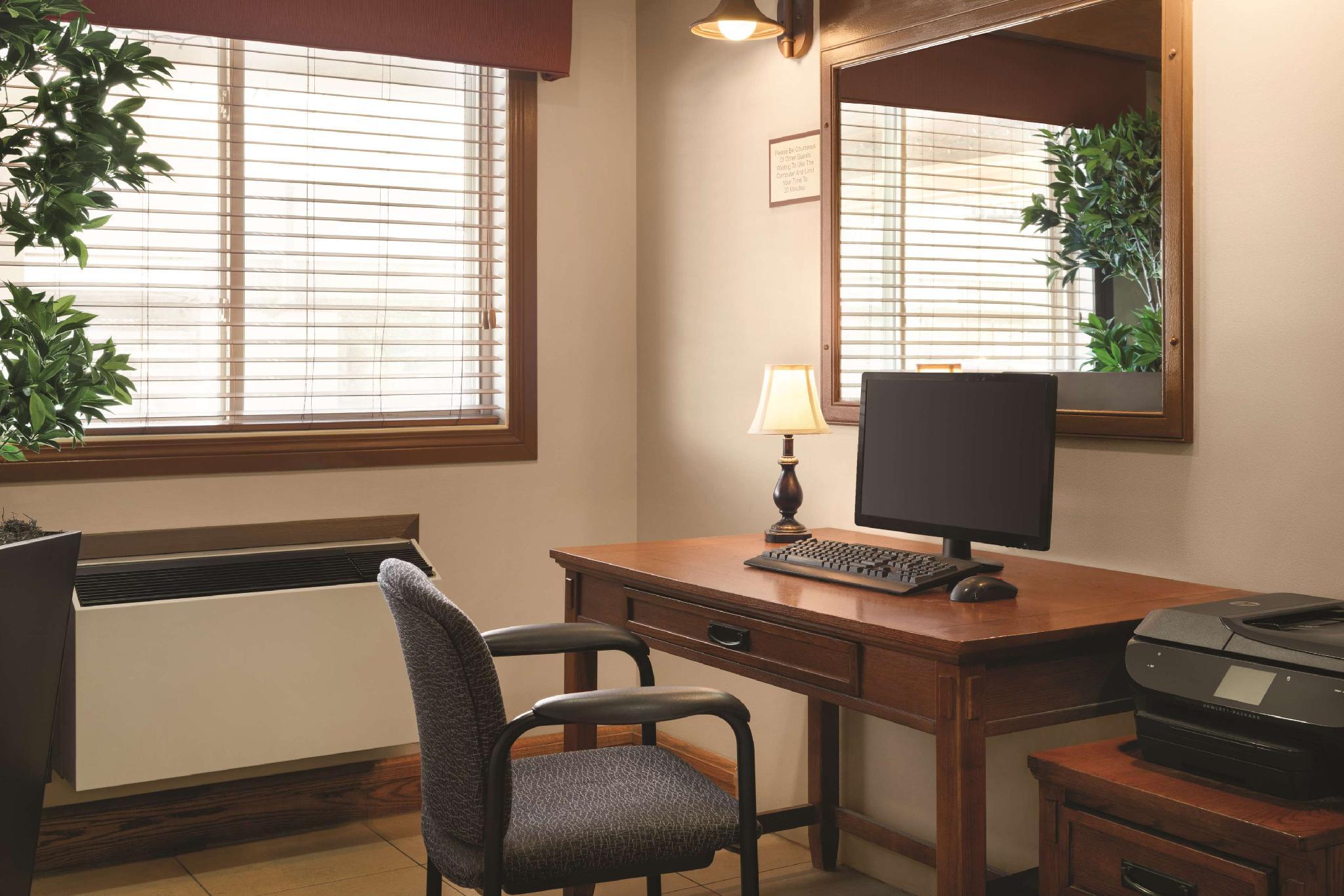 Trung tâm hội nghị