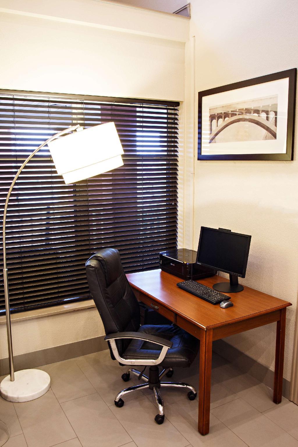 Trung tâm hội nghị