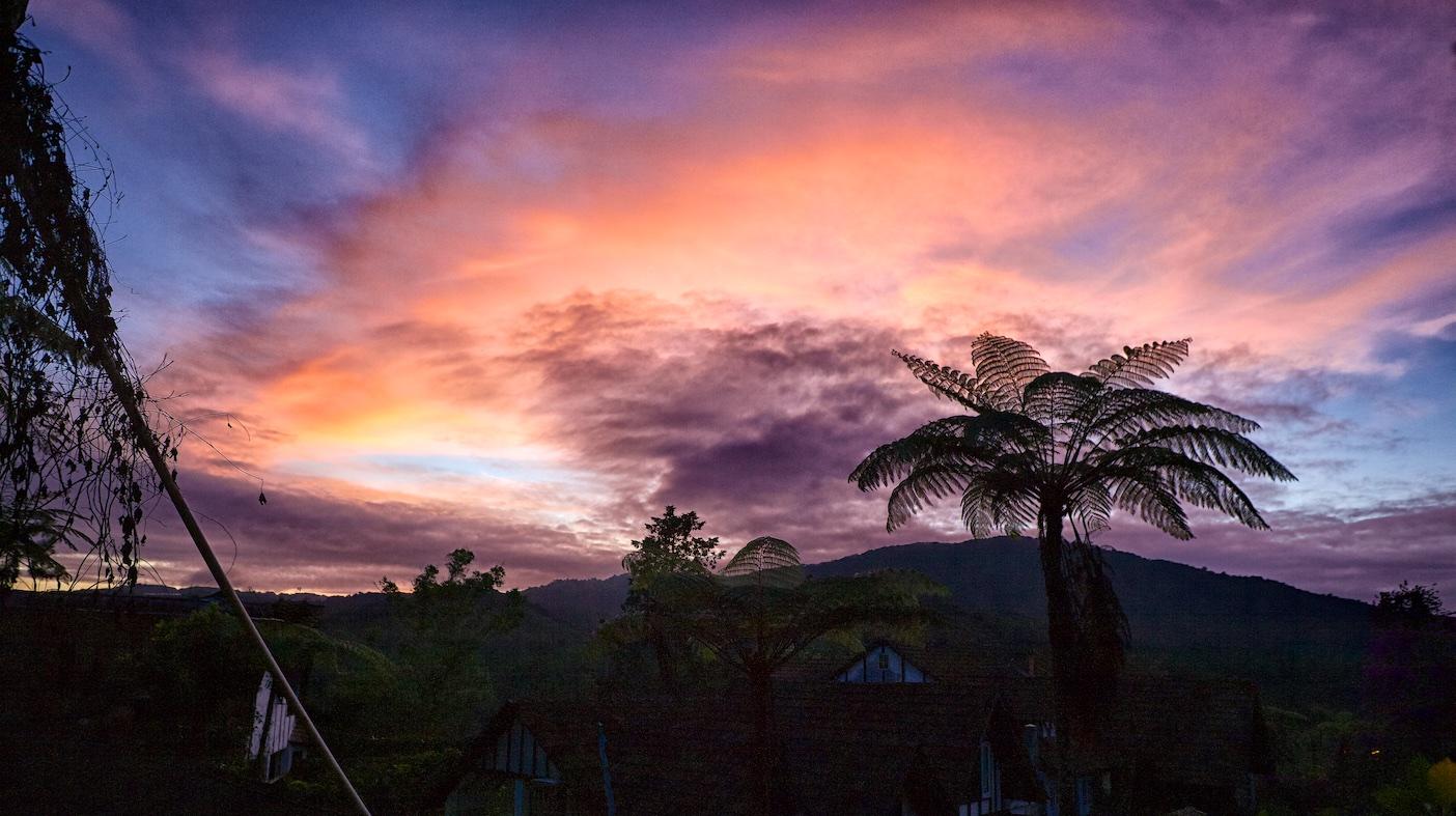 Ngoại cảnh khách sạn