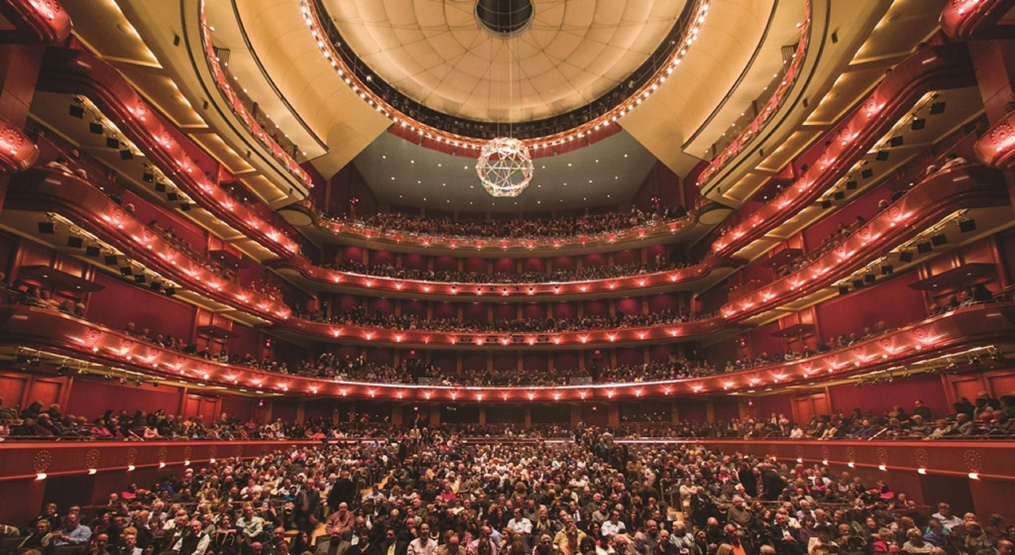 Nơi tham quan gần đây