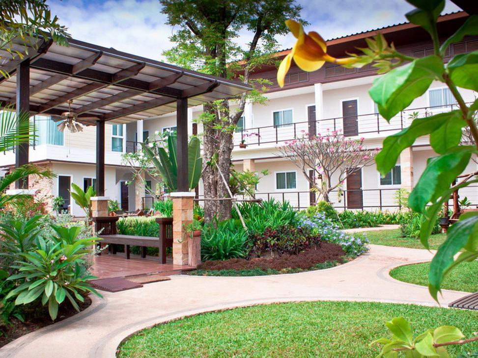 Khu vực xung quanh