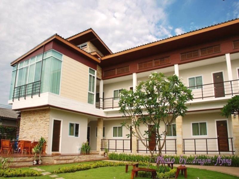 Ngoại cảnh khách sạn