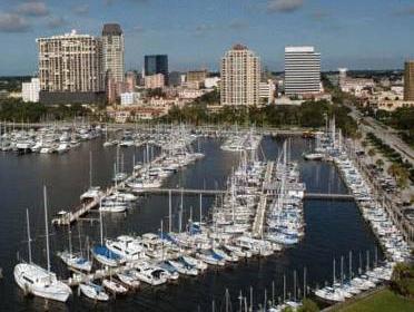 Khu vực xung quanh