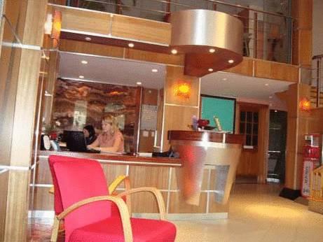 Trung tâm hội nghị