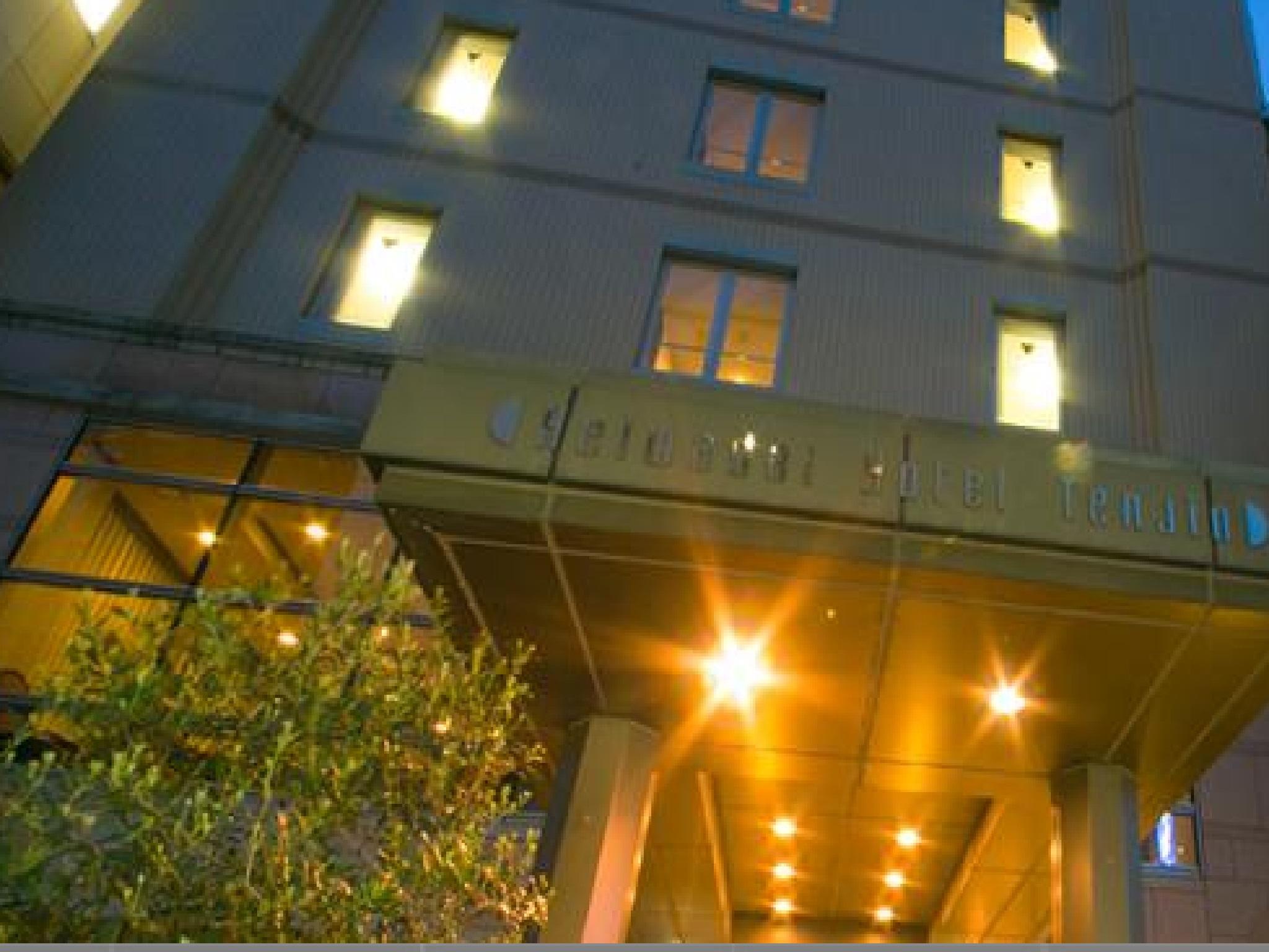 Ngoại cảnh khách sạn