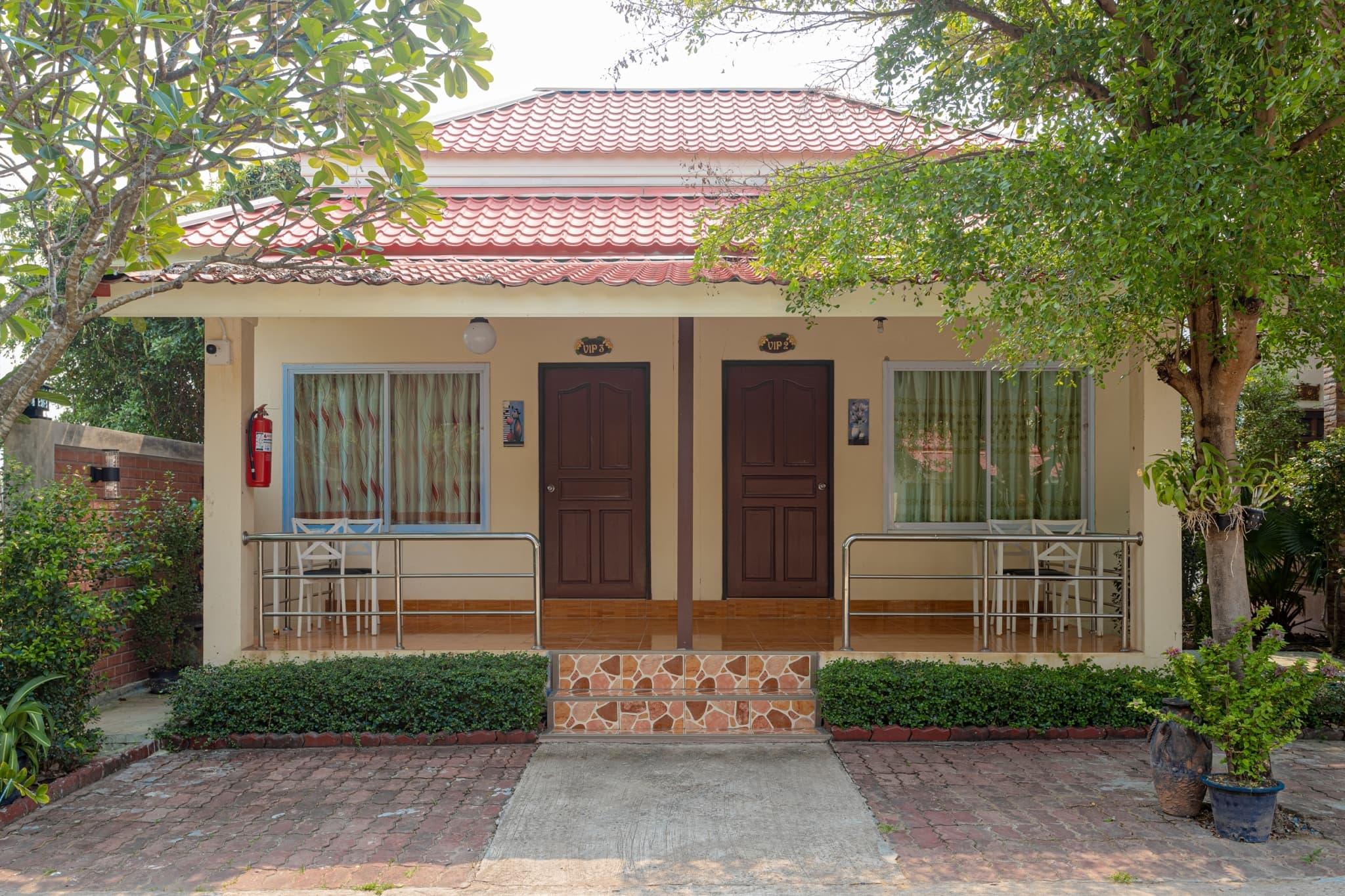 Ngoại cảnh khách sạn