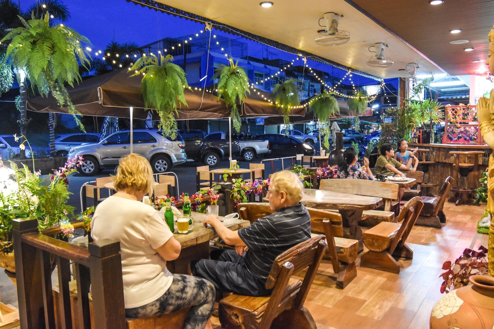 Đồ ăn và thức uống